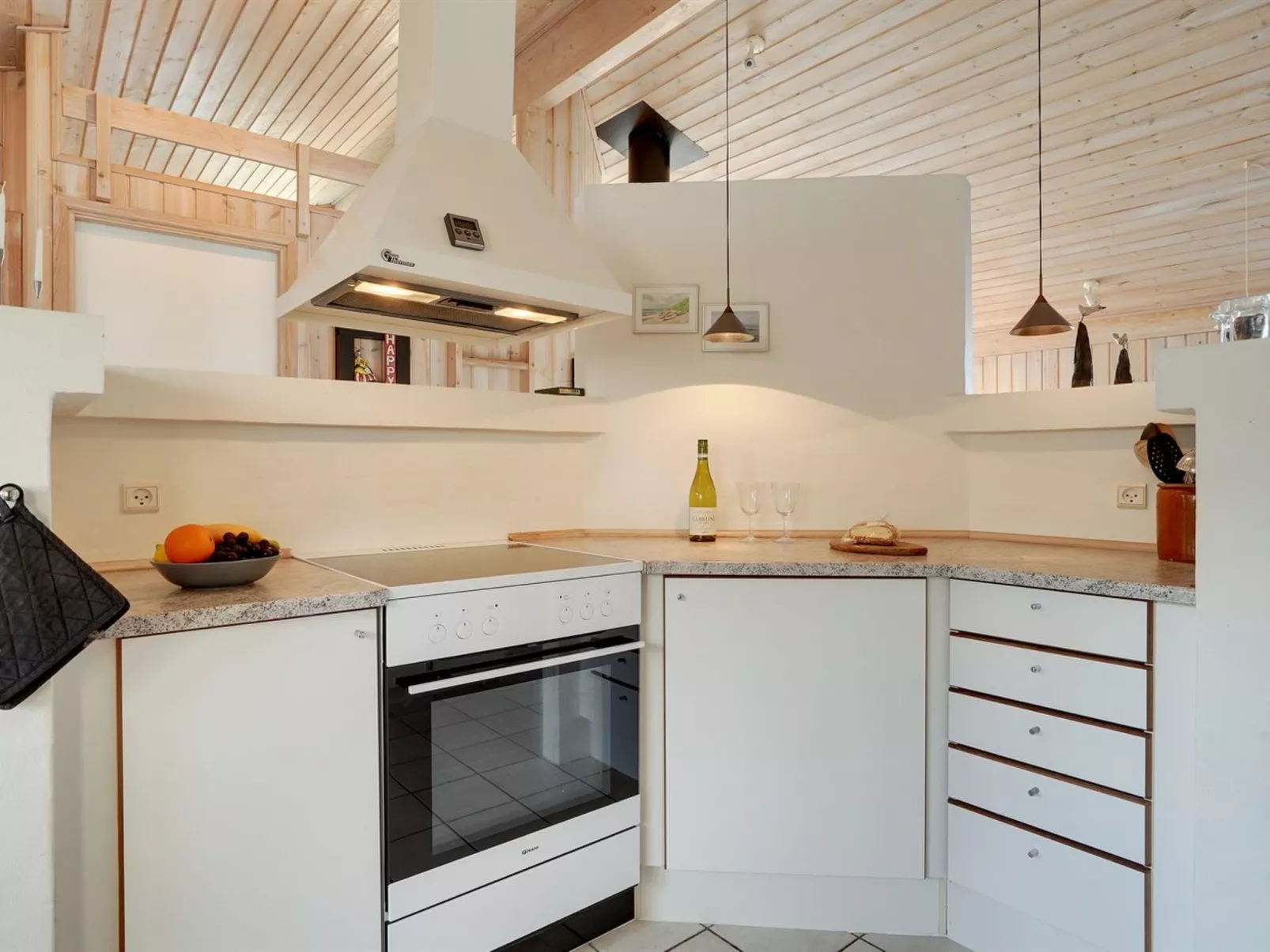 "Ellen" - 289m from the sea-Inside