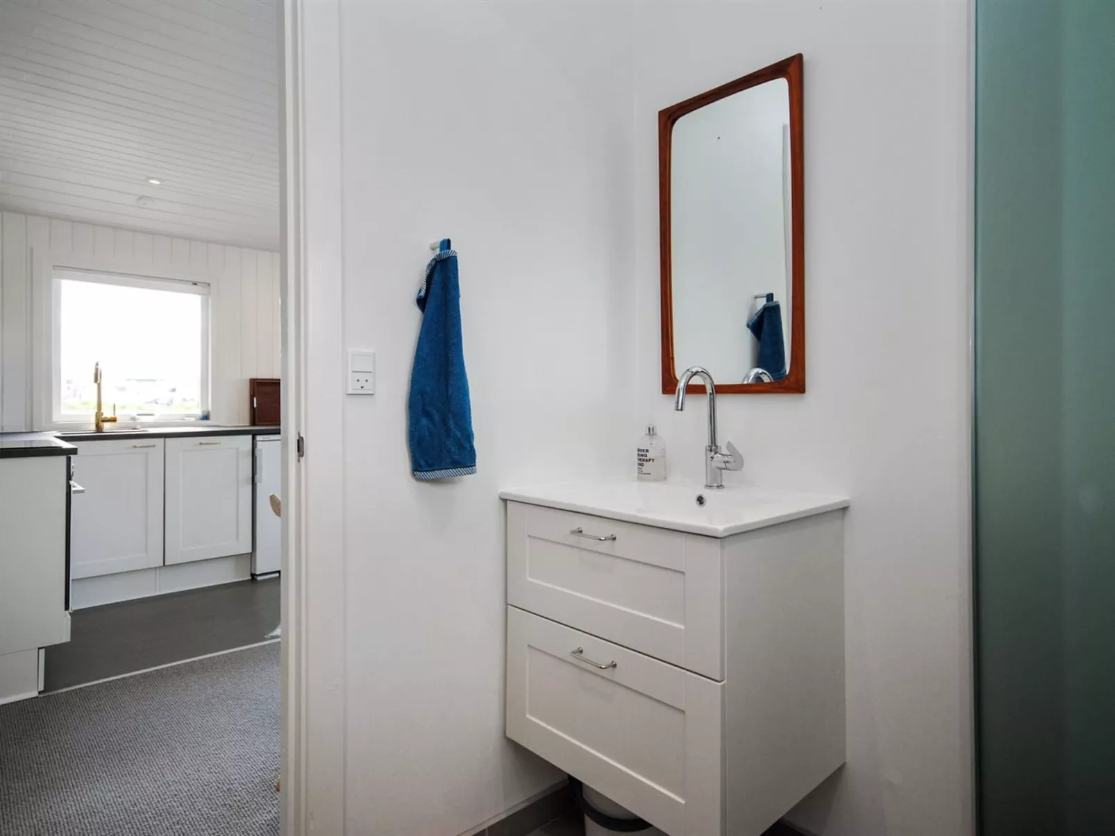 "Engelbertine" - 900m from the sea-Inside
