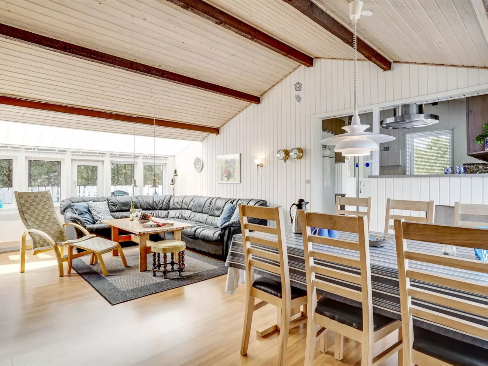 "Solrun" - 1.1km from the sea-Inside