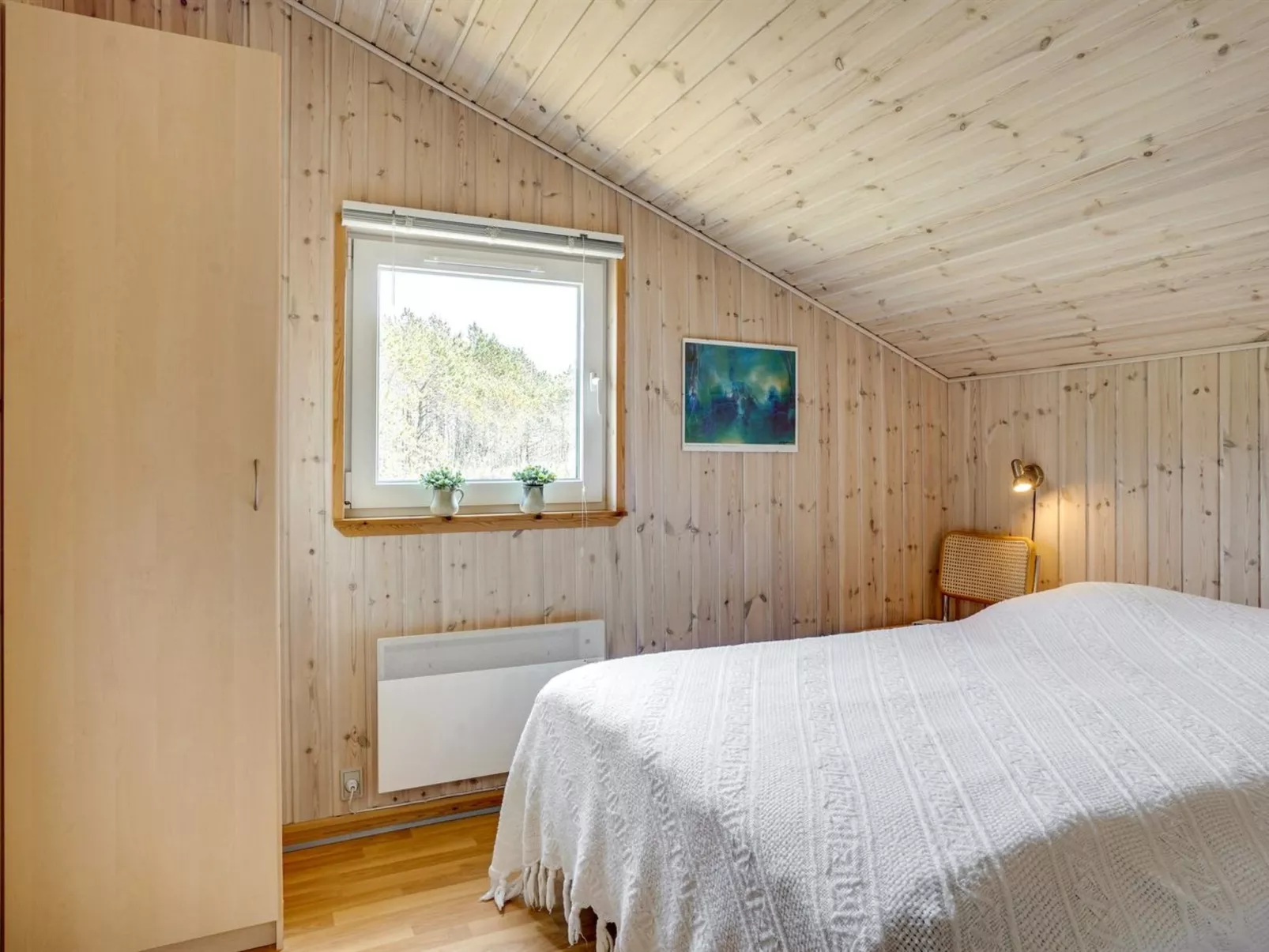 "Solrun" - 1.1km from the sea-Inside