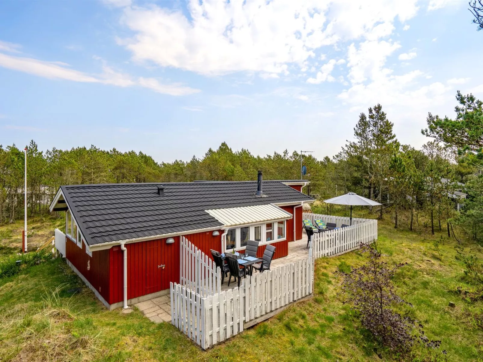 "Solrun" - 1.1km from the sea-Outside