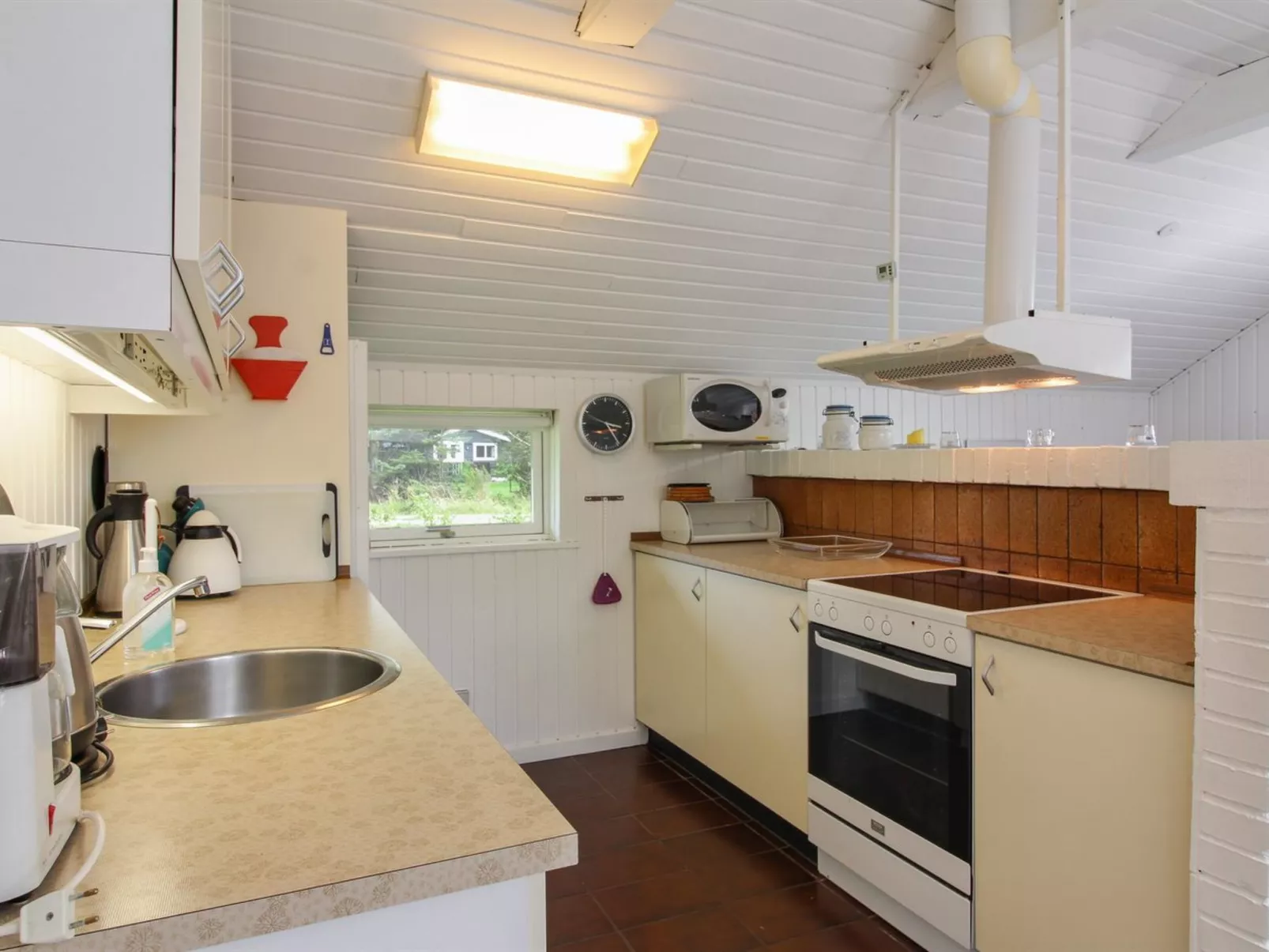 "Halli" - 700m from the sea-Inside