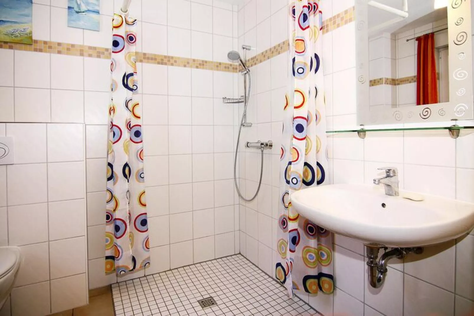 DHH Bernsteinhaus links-Bathroom