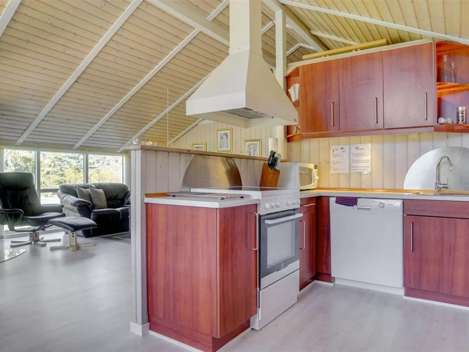 "Wegher" - 650m from the sea-Drinnen