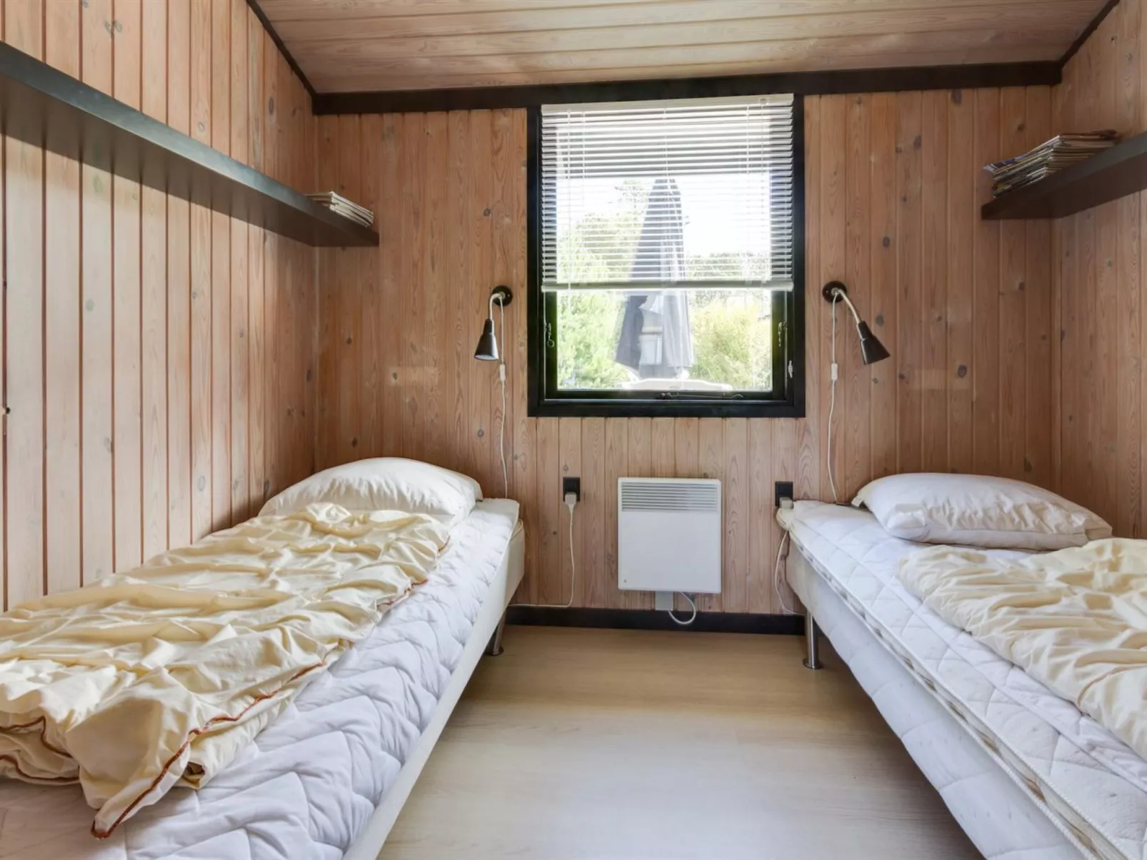 "Litle" - 600m from the sea-Inside