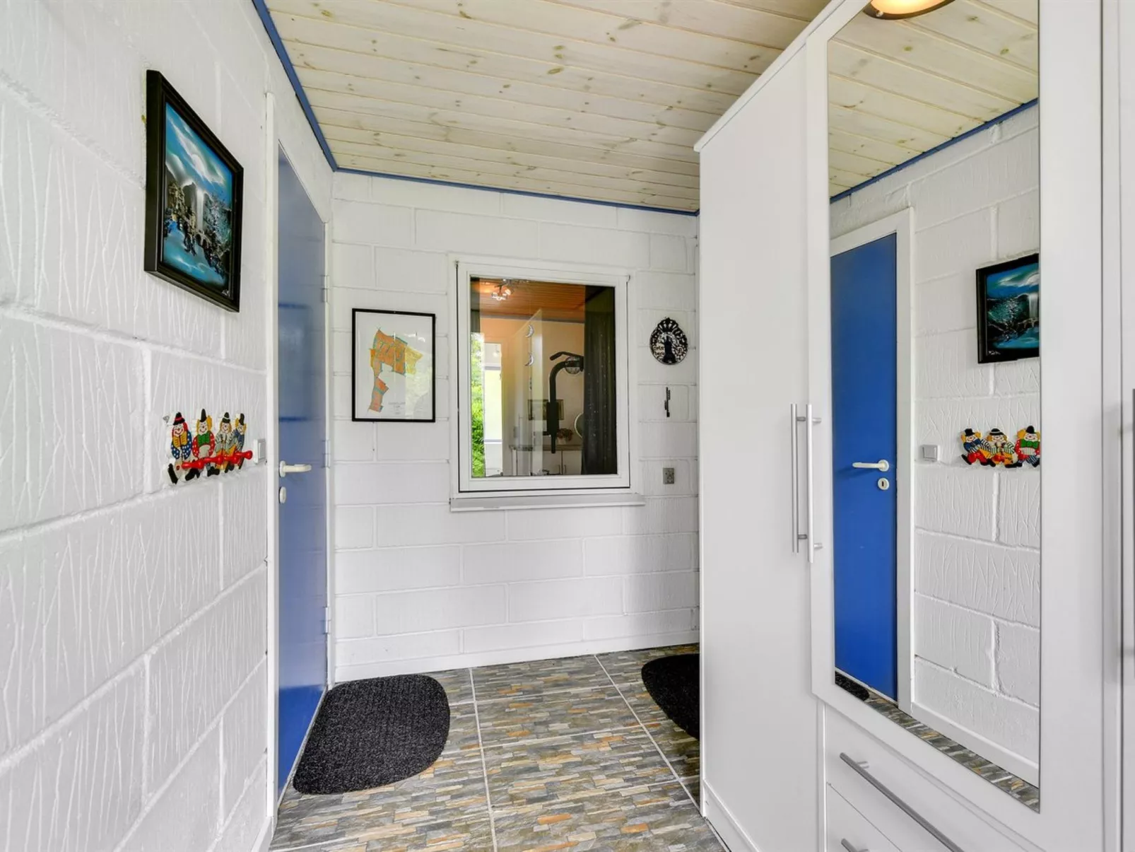 "Marillia" - 2km from the sea-Inside