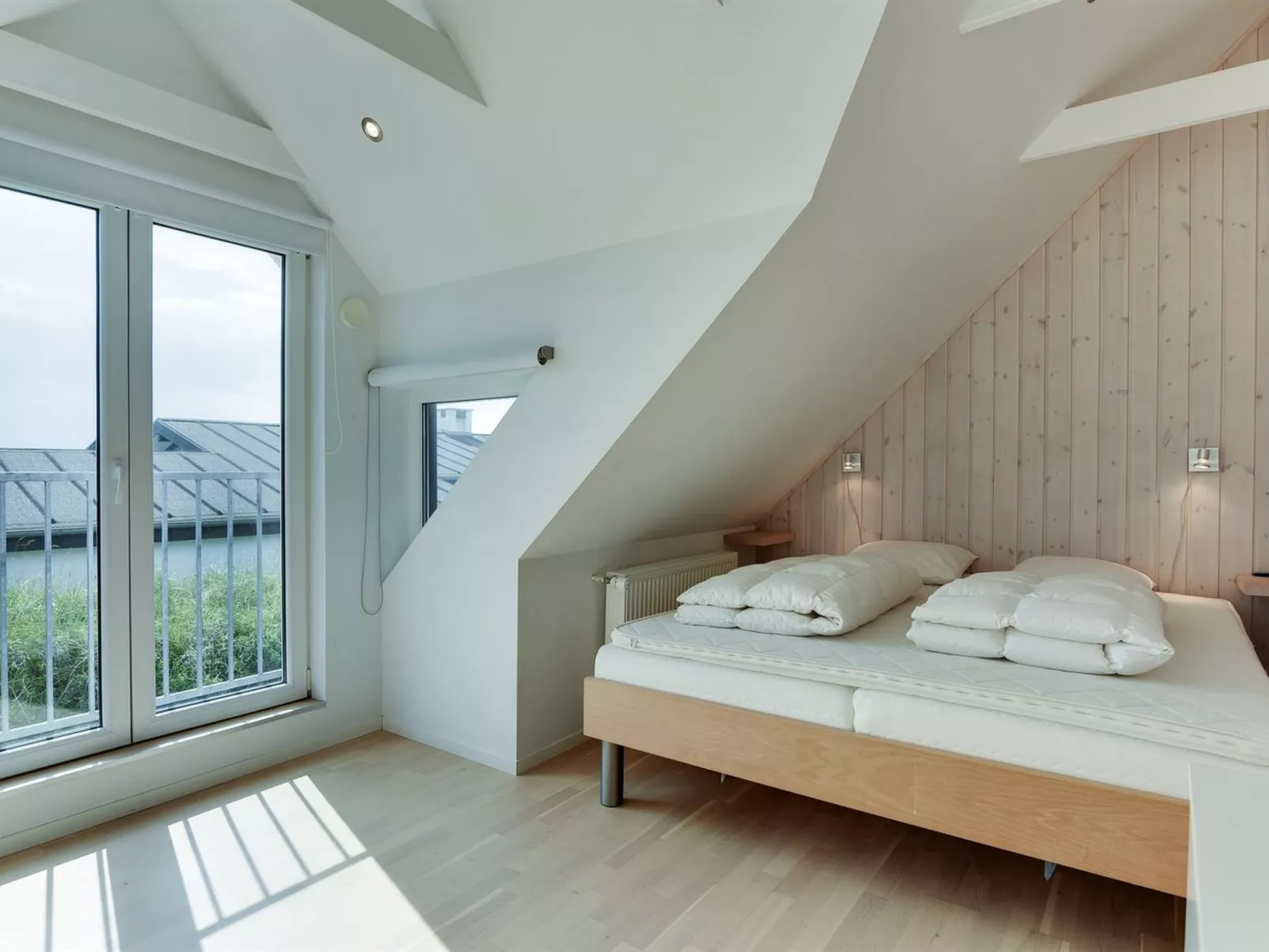 "Skamhals" - 700m from the sea-Inside