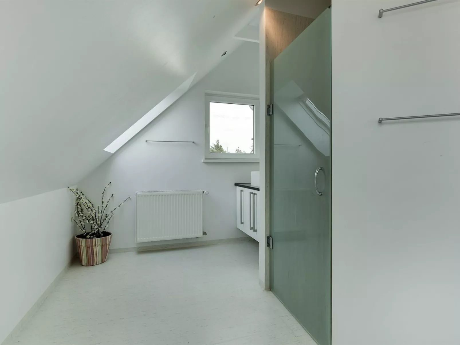 "Skamhals" - 700m from the sea-Inside