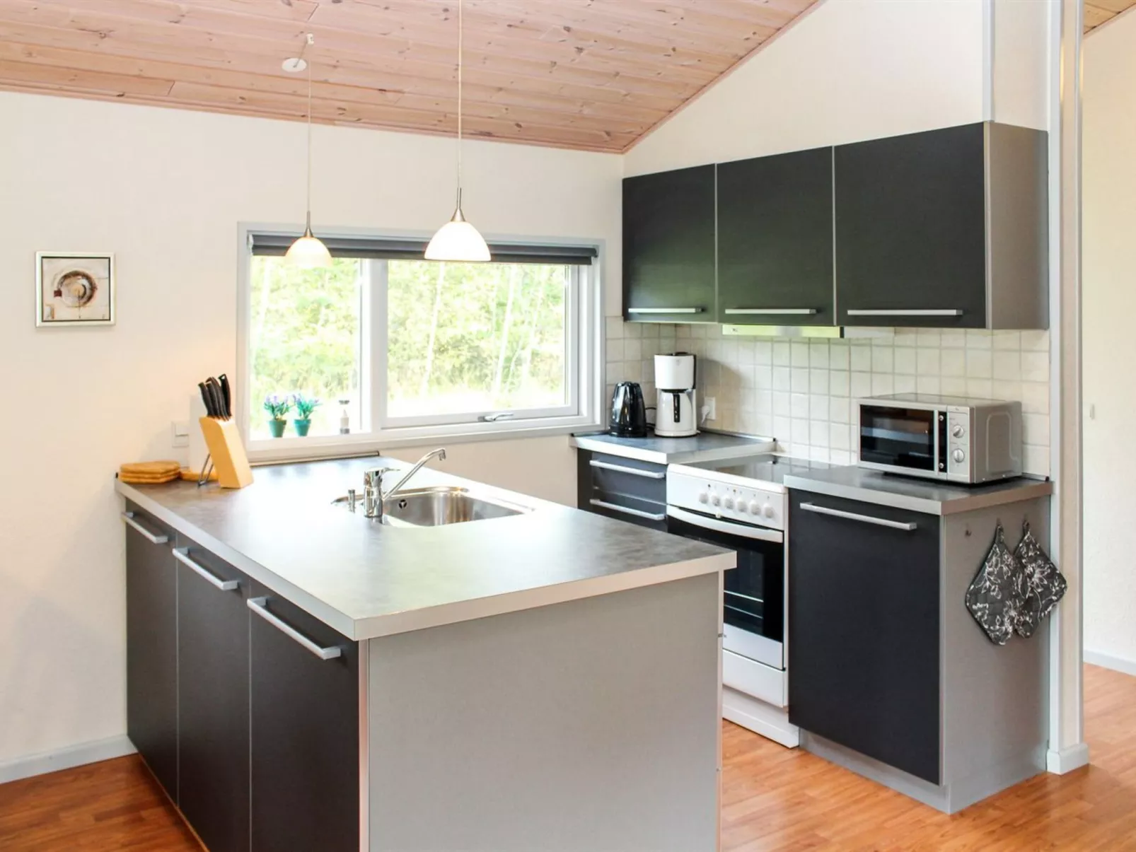 "Barne" - 4km from the sea-Inside