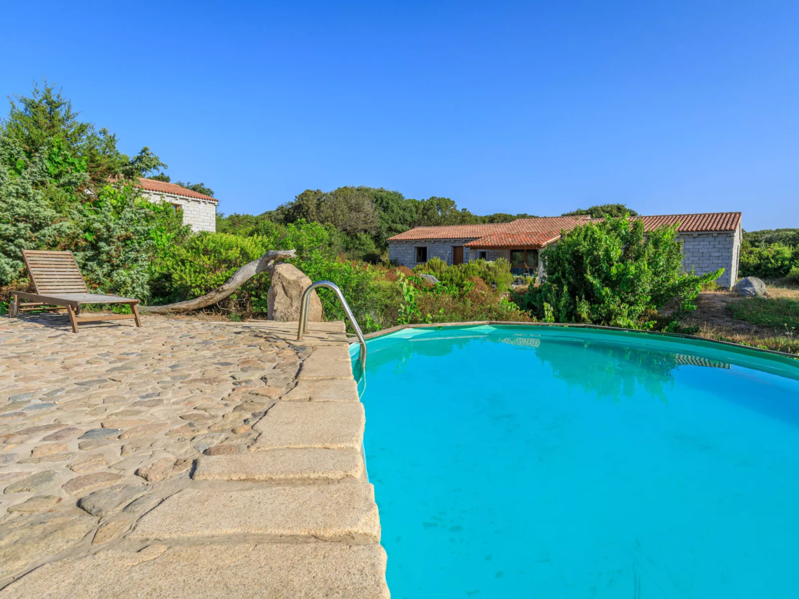 Mare di Ginepri (BAD115)-Outside