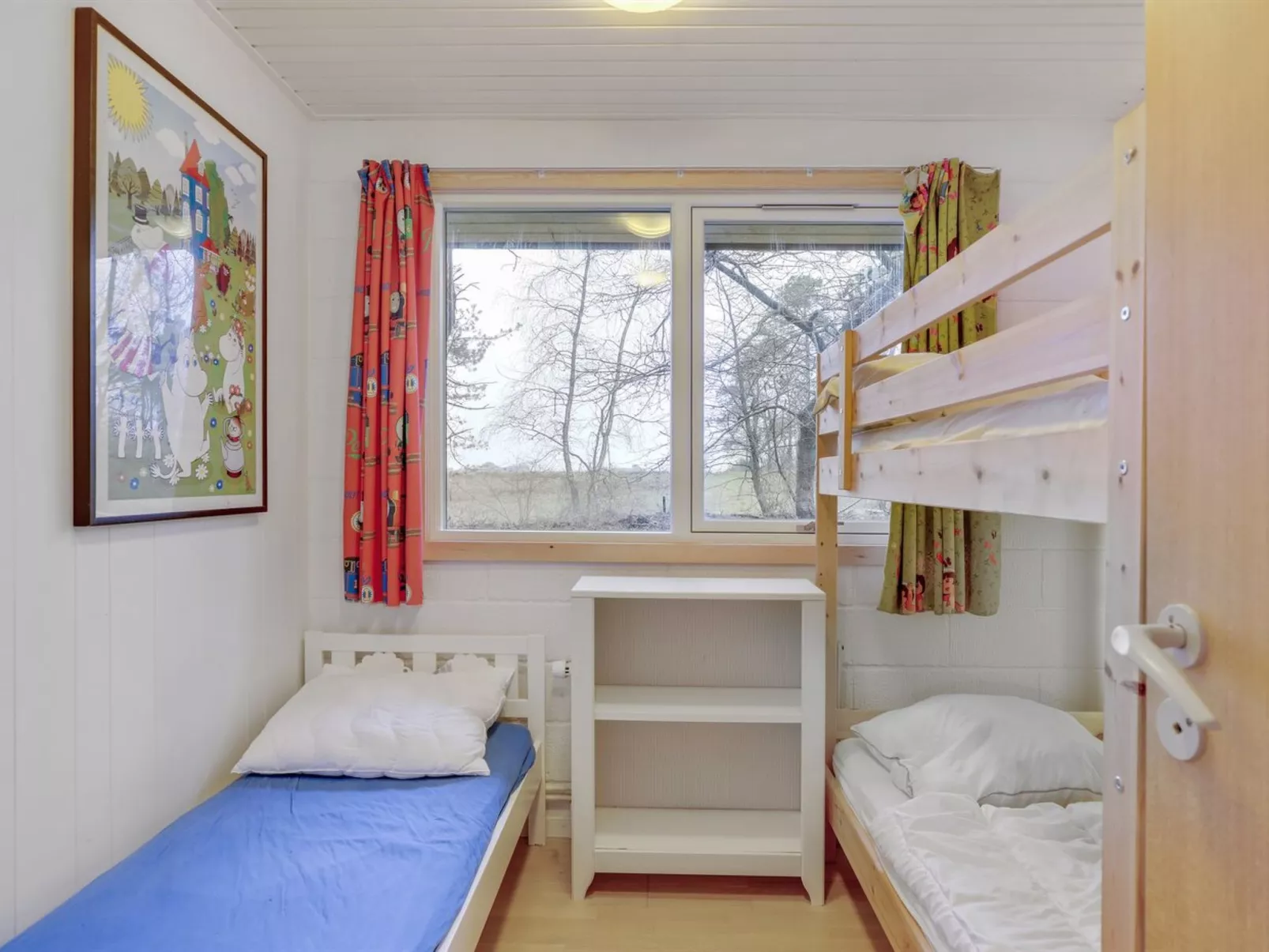 "Henri" - 800m from the sea-Drinnen