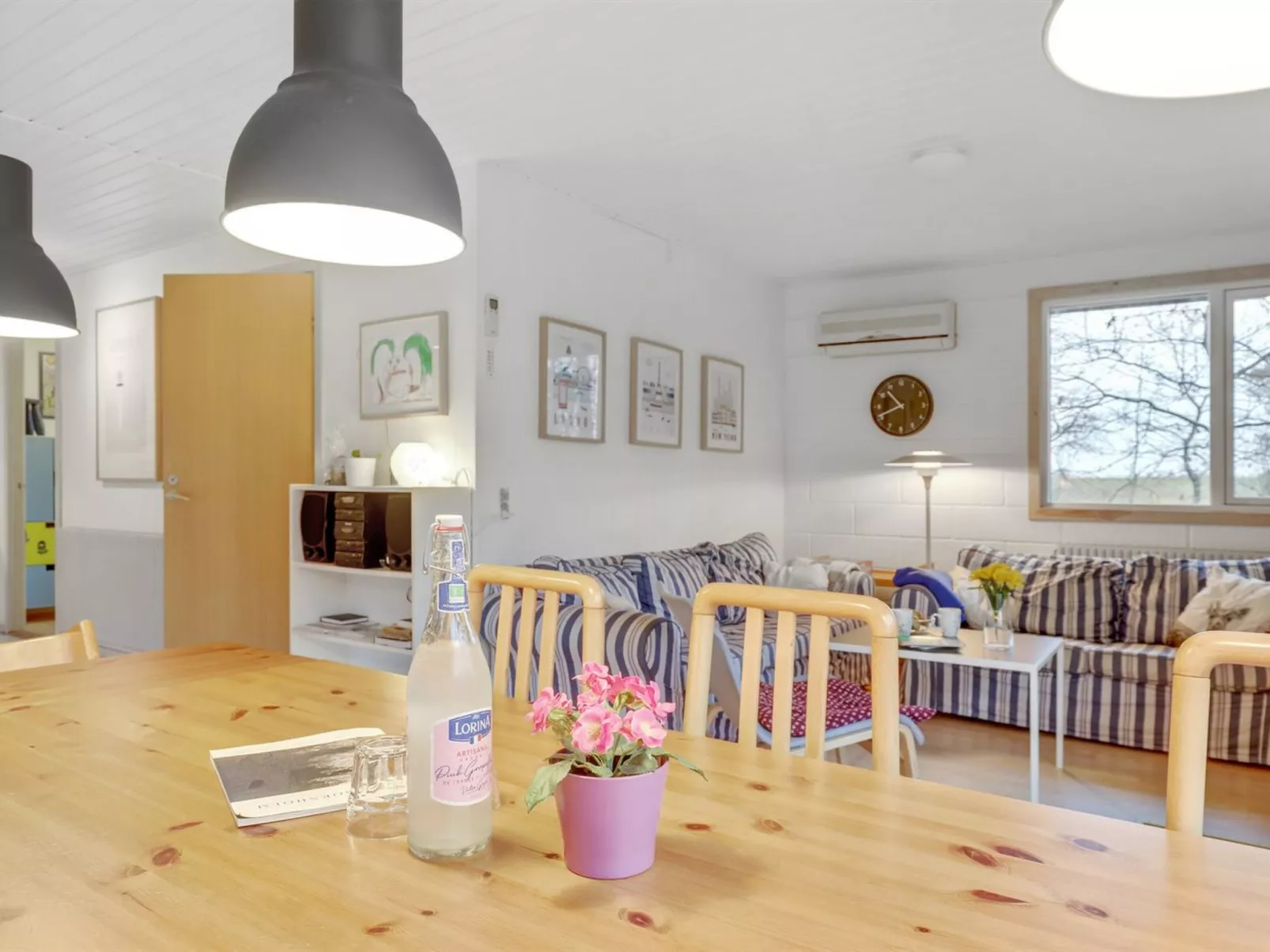 "Henri" - 800m from the sea-Drinnen