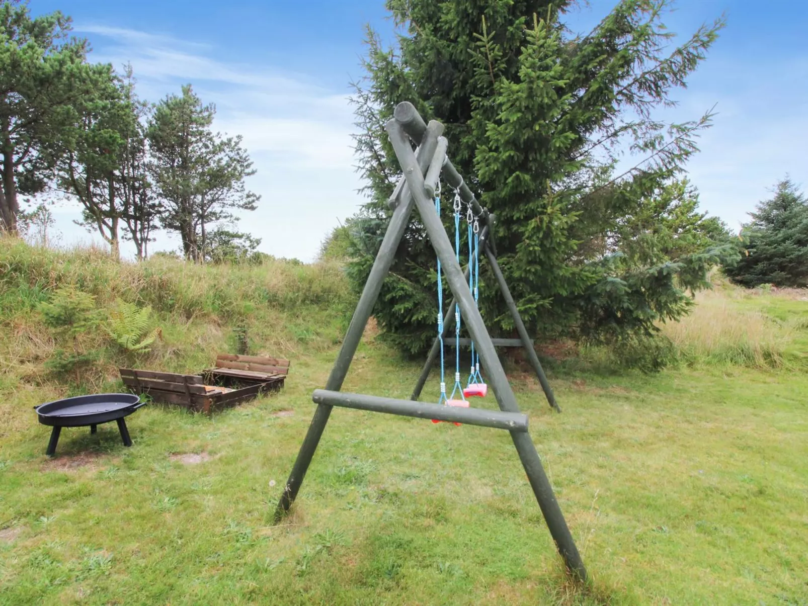 "Thanee" - 1.7km from the sea-Outside
