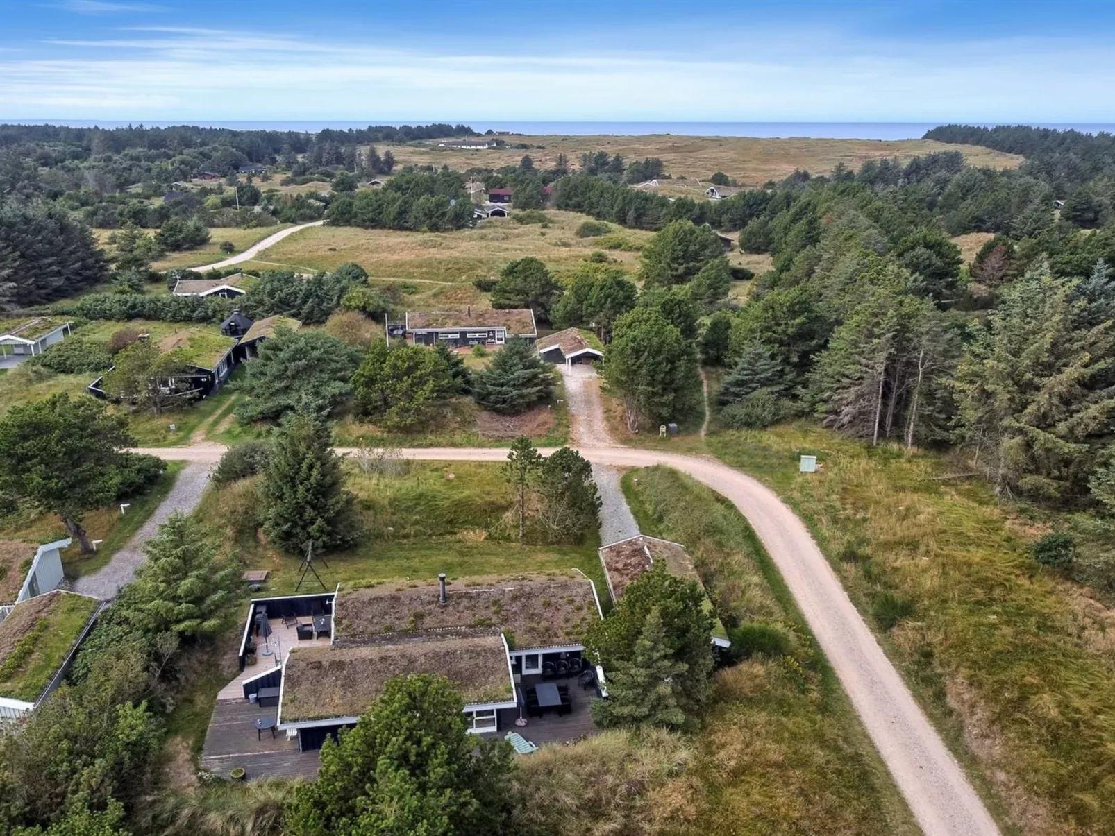 "Thanee" - 1.7km from the sea-Outside
