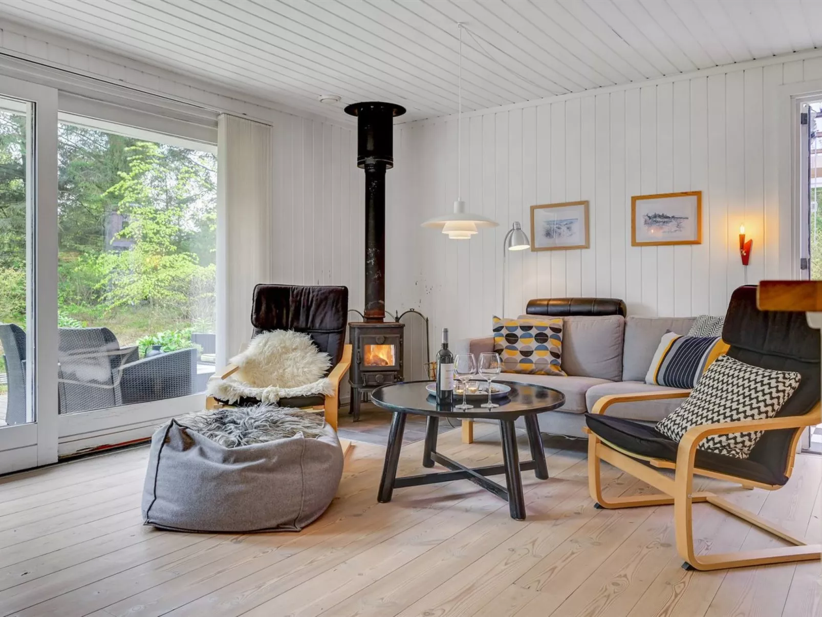 "Hamund" - 700m from the sea-Inside