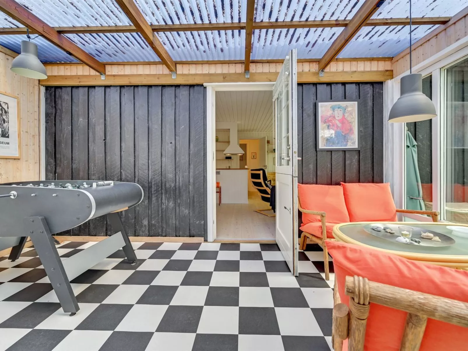 "Hamund" - 700m from the sea-Inside