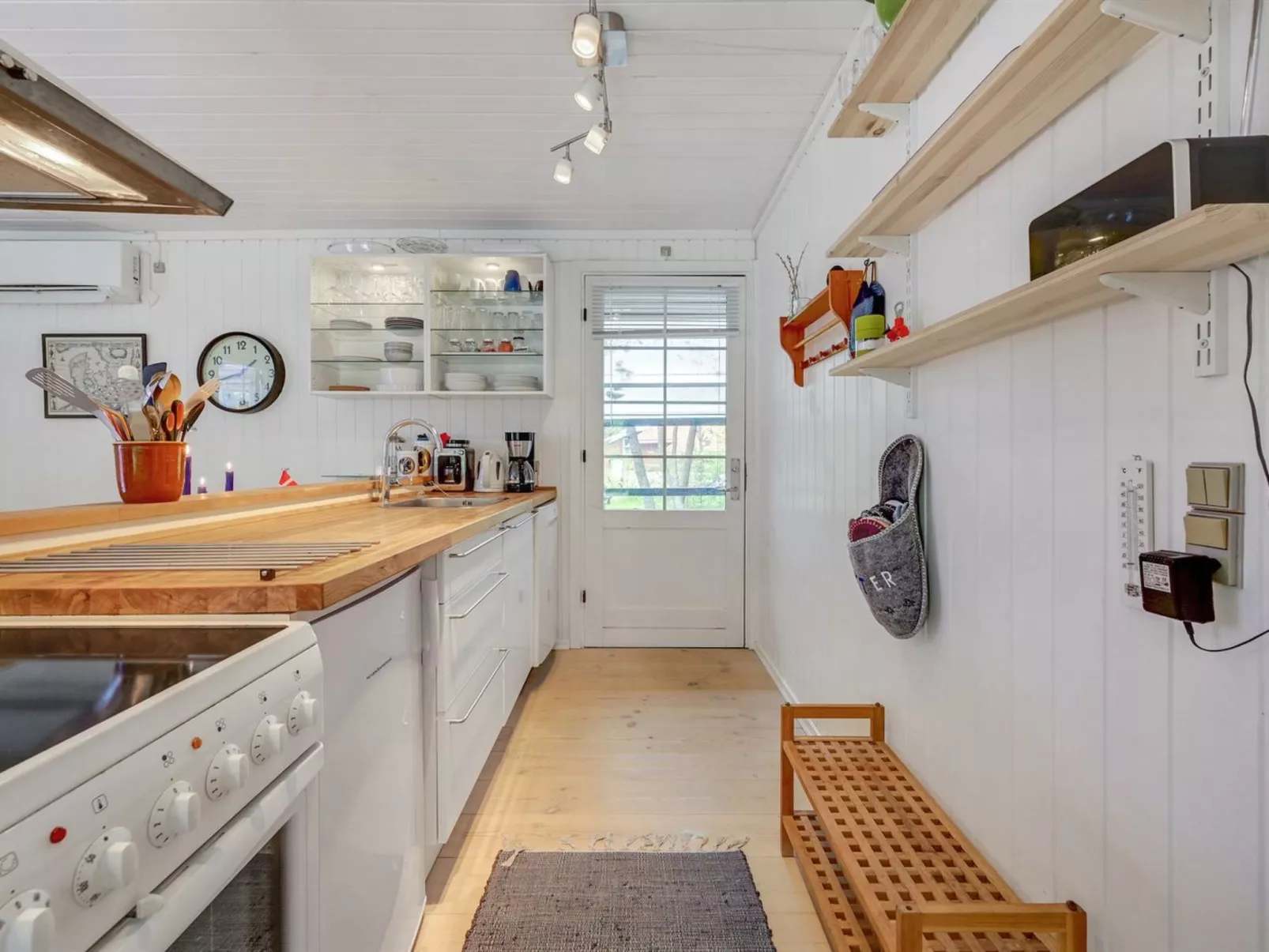 "Hamund" - 700m from the sea-Inside