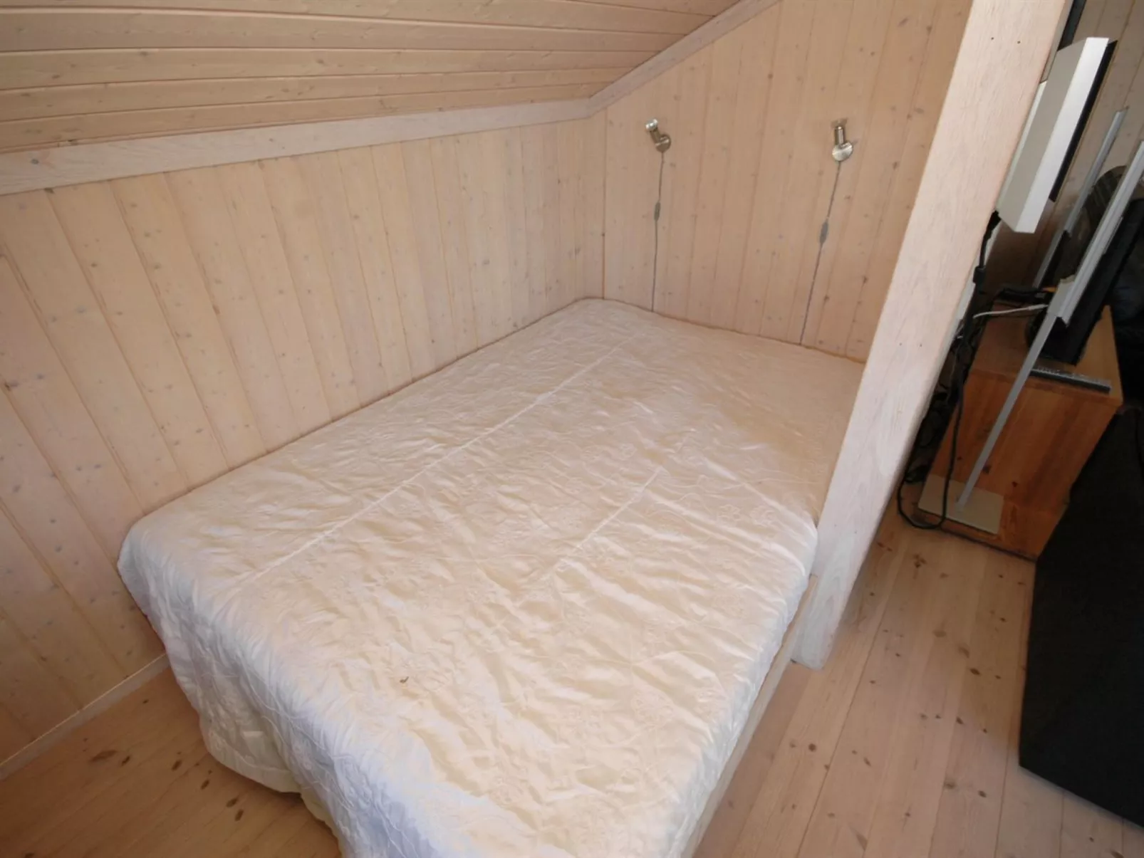 "Godtfrede" - 950m from the sea-Inside