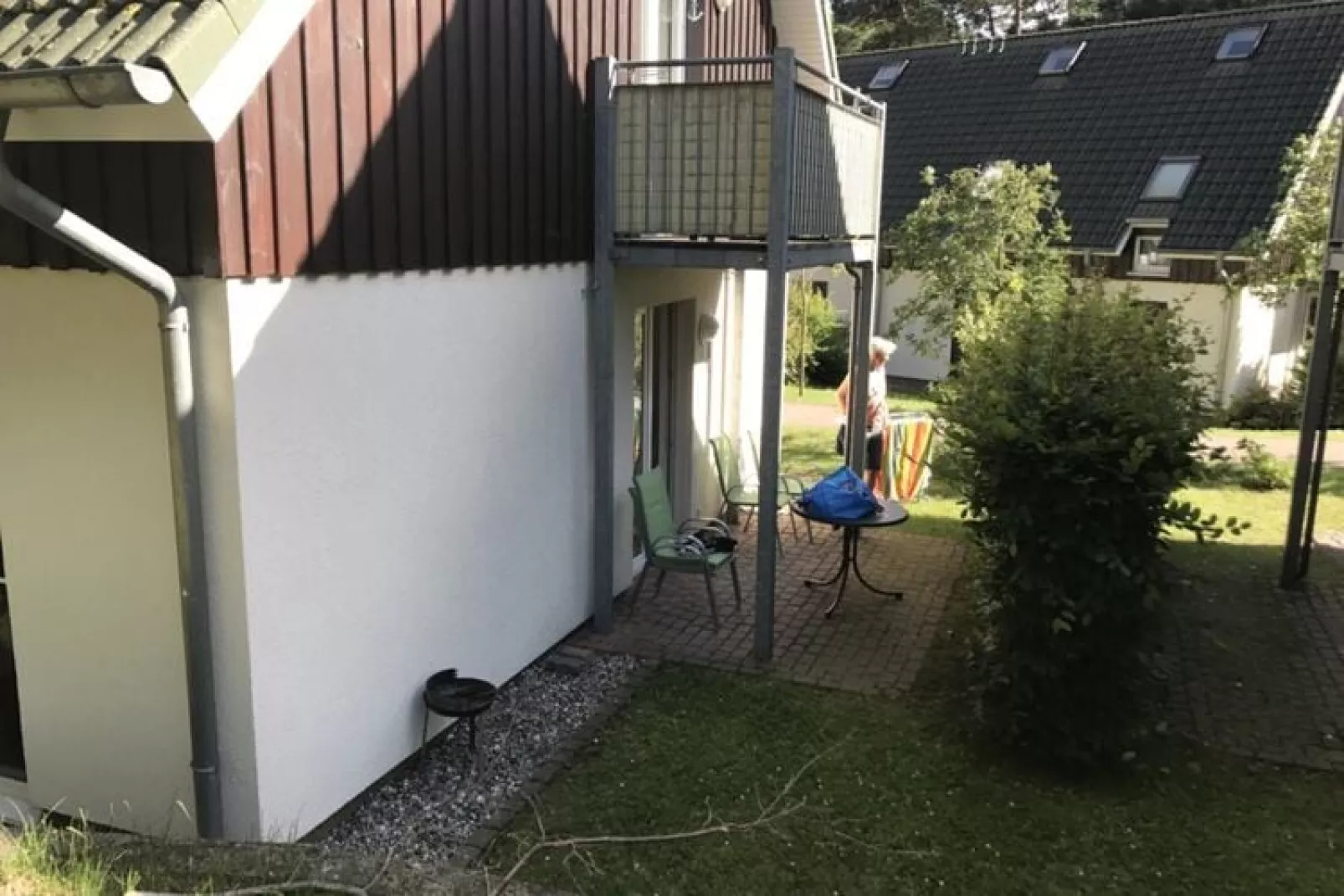 EG Links Haus 4 Nr 9-Terrassenbalkon