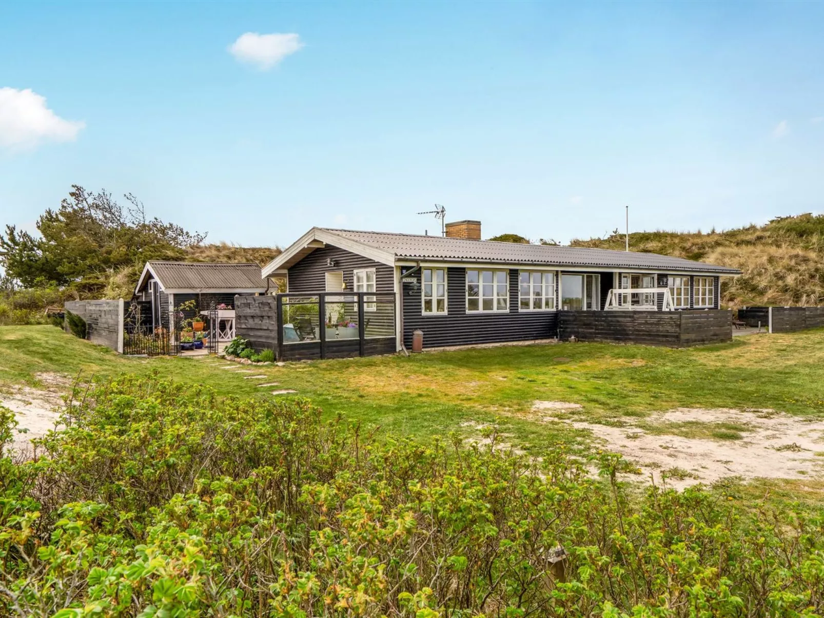 "Katri" - 400m from the sea-Outside