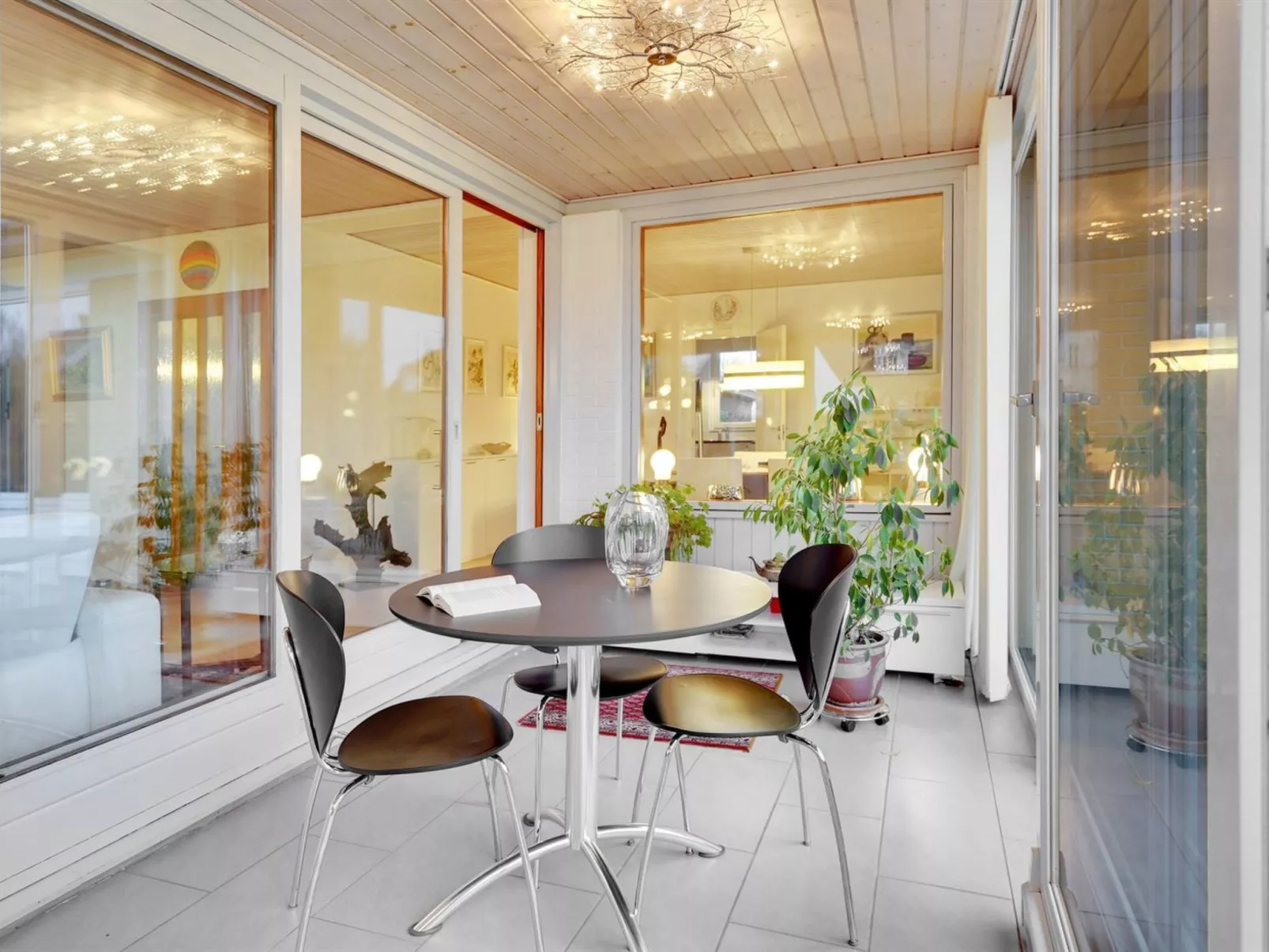 "Sirja" - 250m from the sea-Inside
