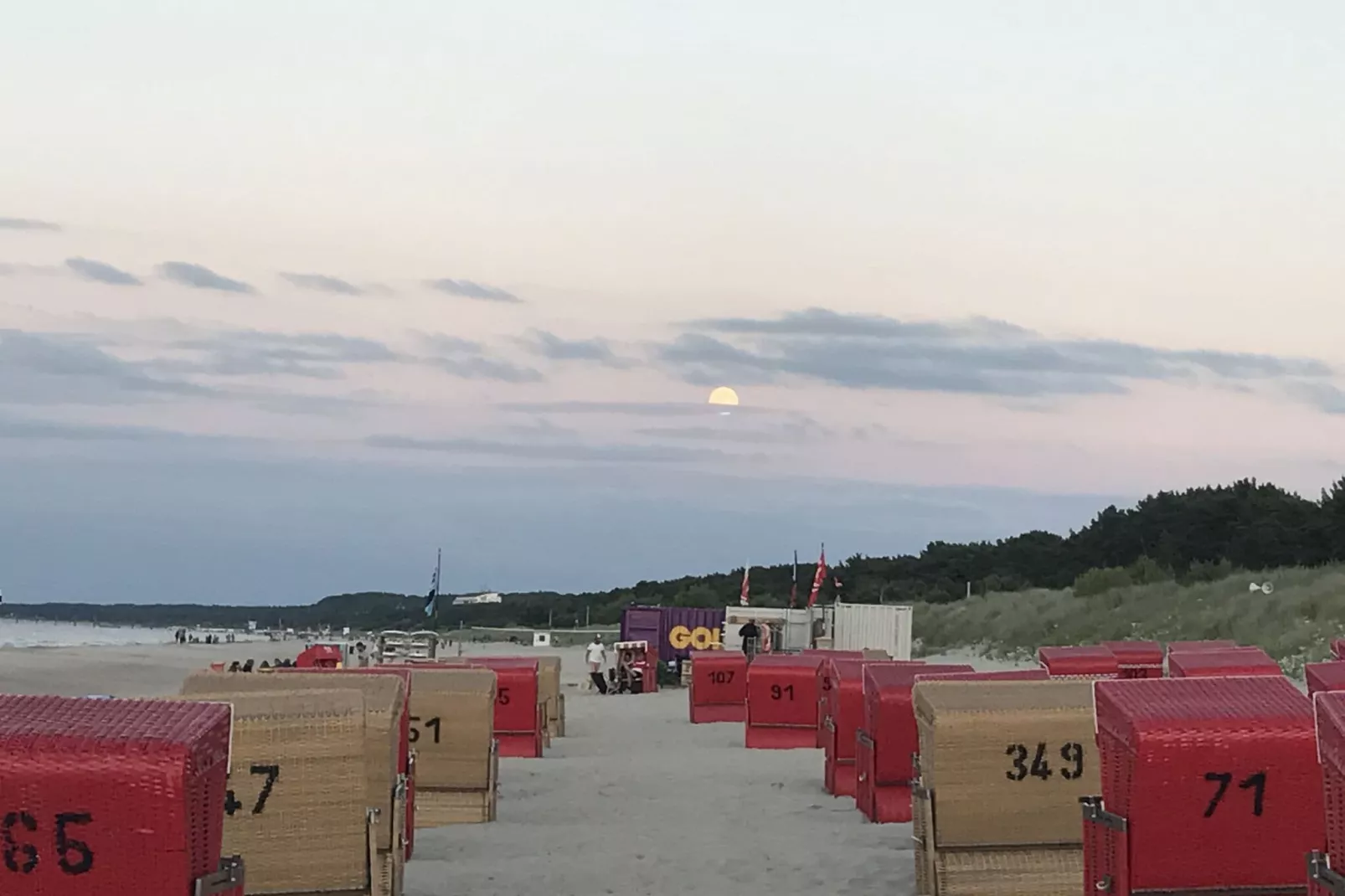 EG Links Haus 4 Nr 9-Gebiete Sommer 1 km
