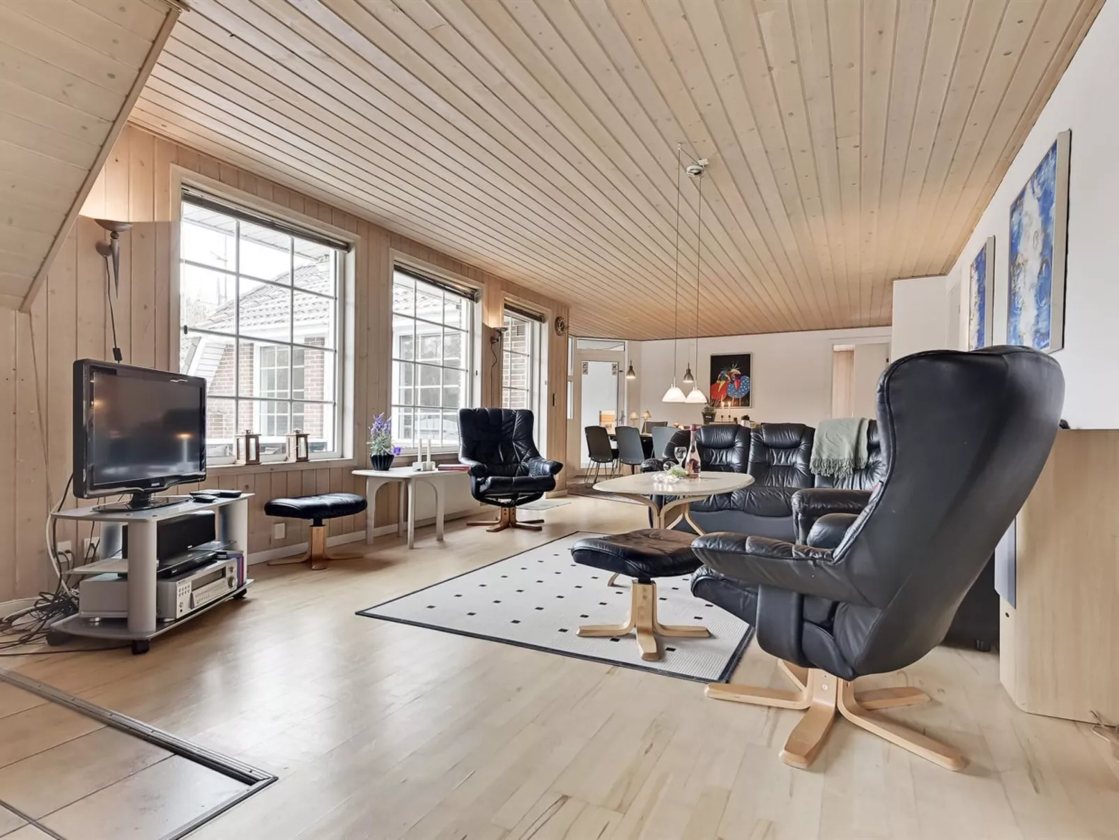 "Prohor" - 10.5km from the sea-Inside