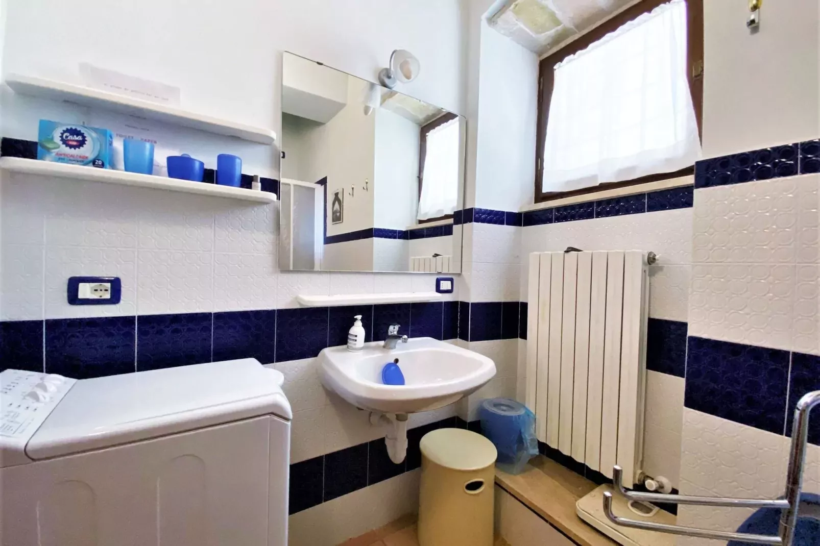 Casa 8 persone-Bathroom
