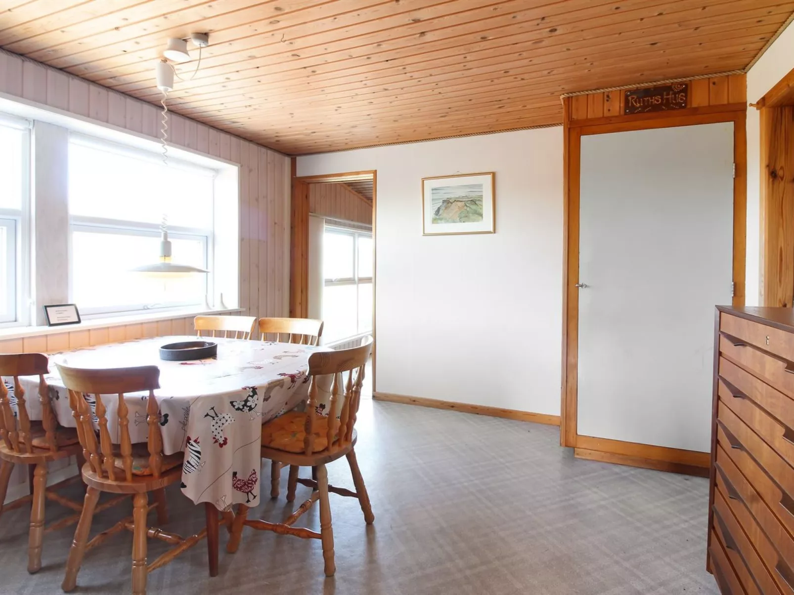 "Nea" - 234m from the sea-Inside