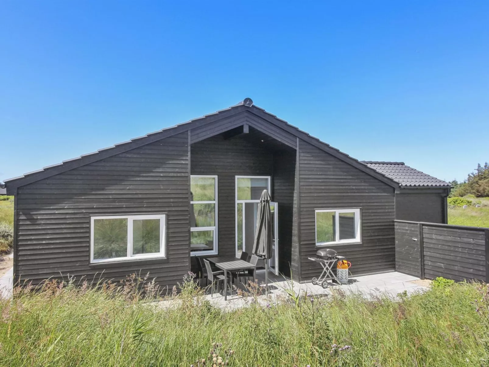 "Grith" - 1km from the sea-Outside