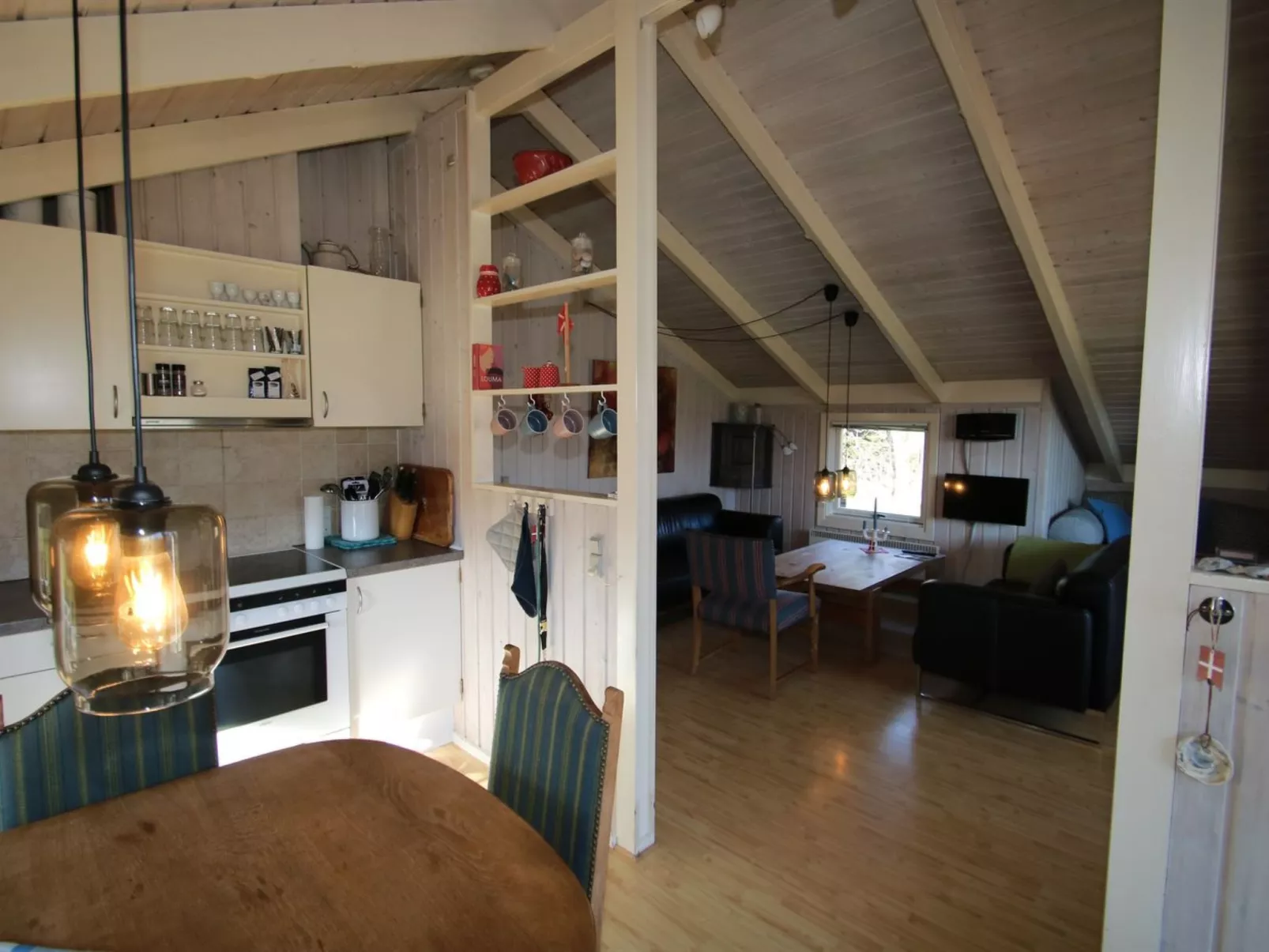 "Akari" - 400m from the sea-Inside