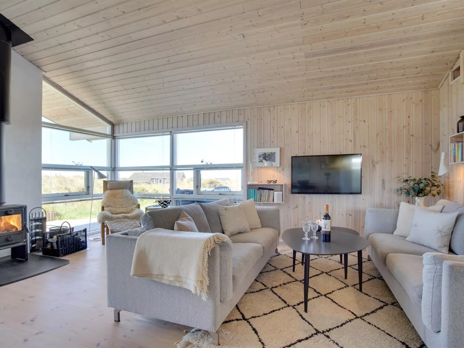 "Gila" - 250m from the sea-Inside