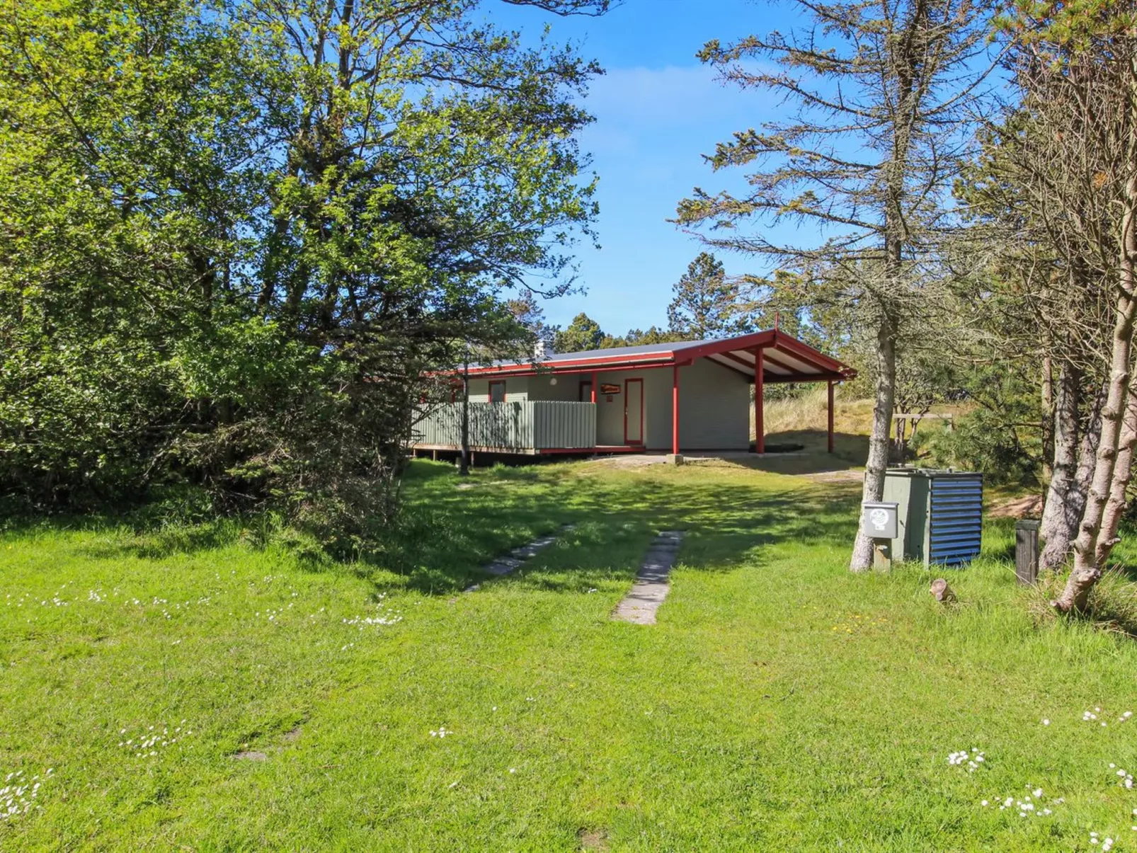 "Wyanet" - 2.3km from the sea-Outside