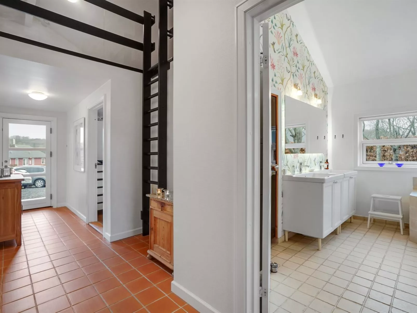"Holmwith" - 200m from the sea-Inside