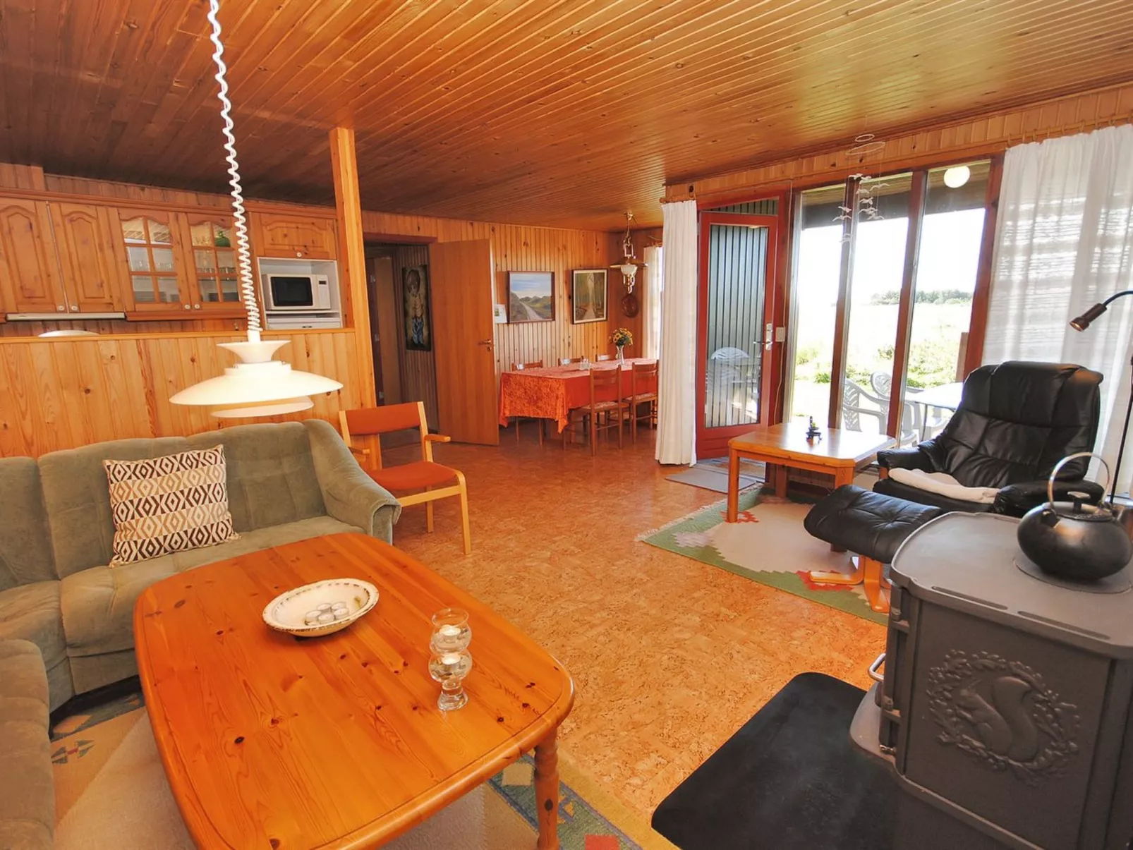 "Neven" - 900m from the sea-Drinnen