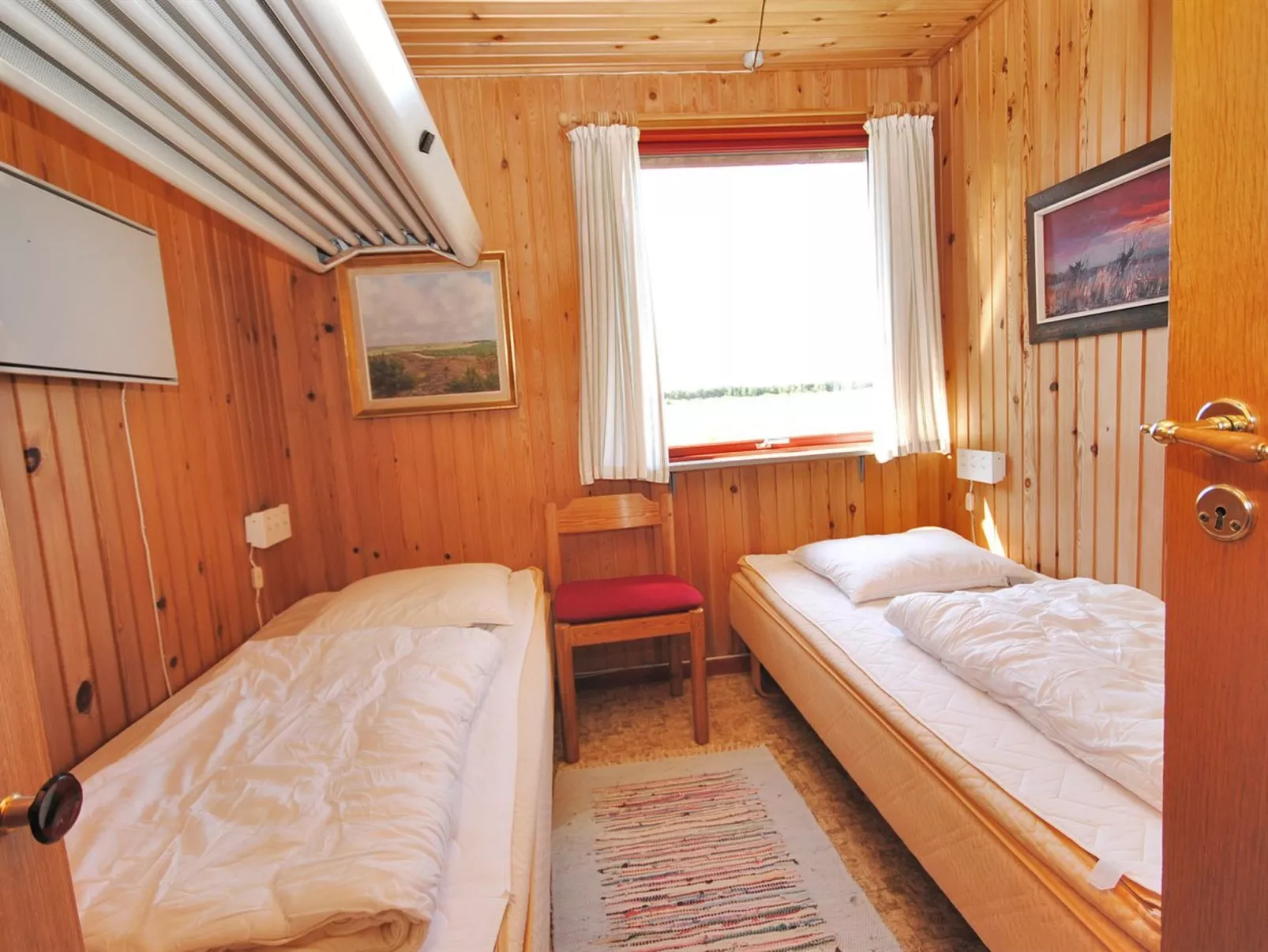"Neven" - 900m from the sea-Drinnen