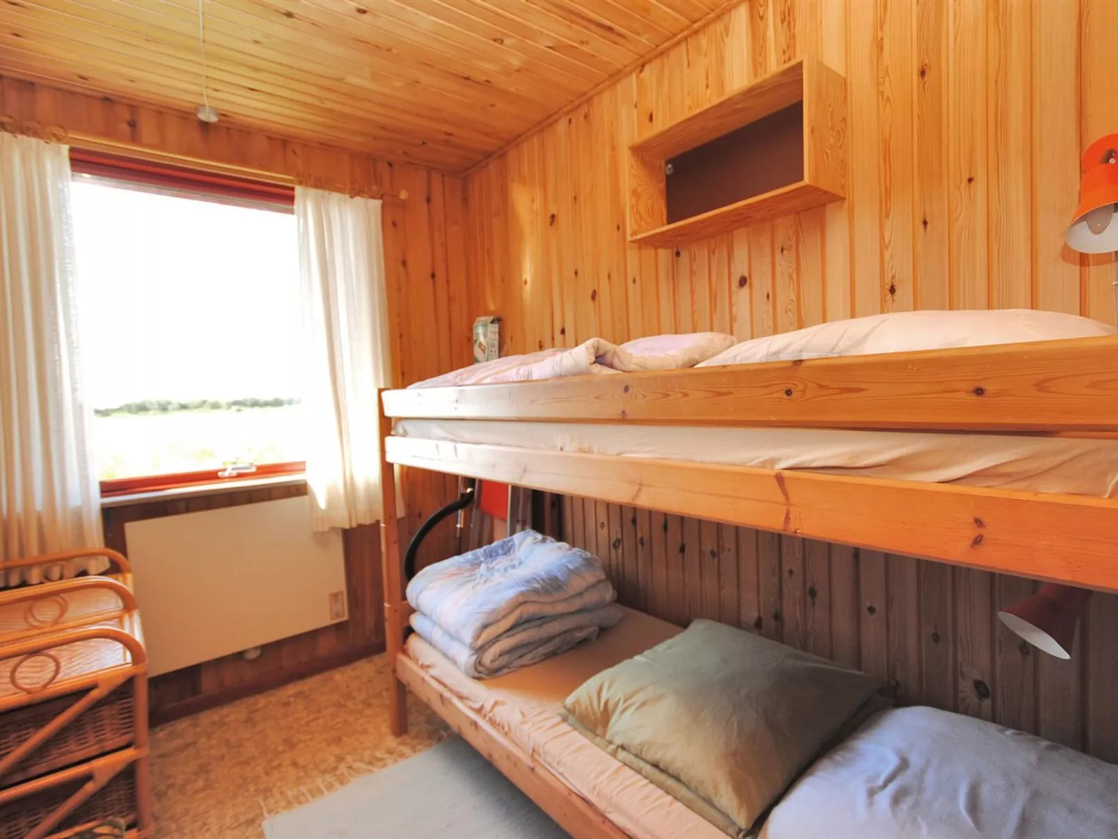 "Neven" - 900m from the sea-Drinnen