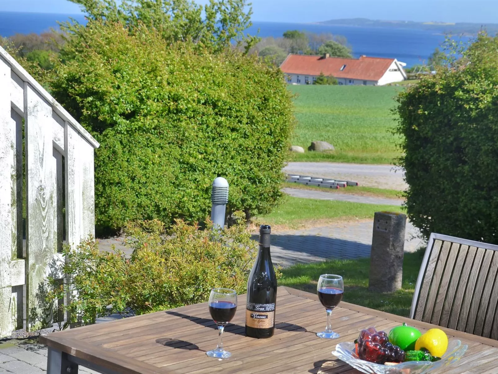 "Ayk" - 400m from the sea-Drinnen