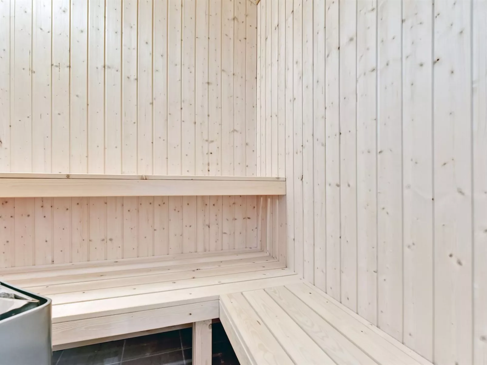 "Gundel" - 400m from the sea-Inside