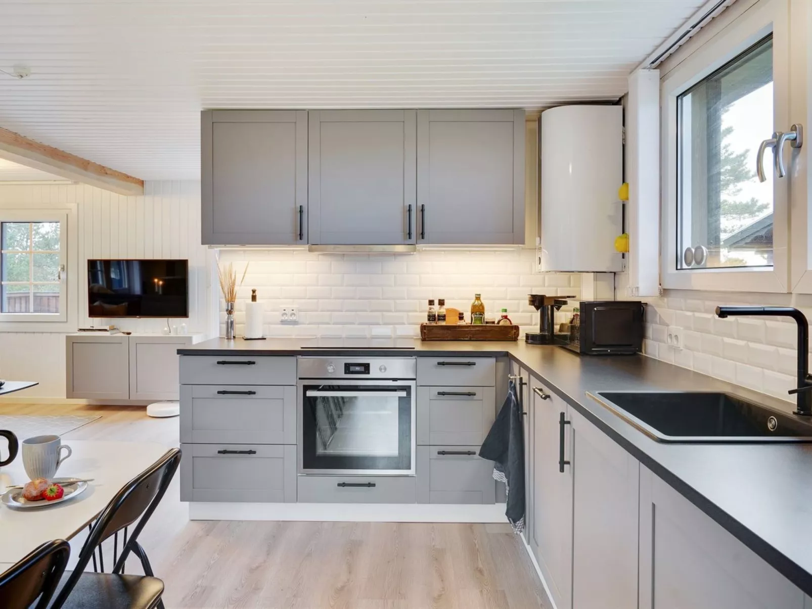 "Corina" - 100m from the sea-Inside