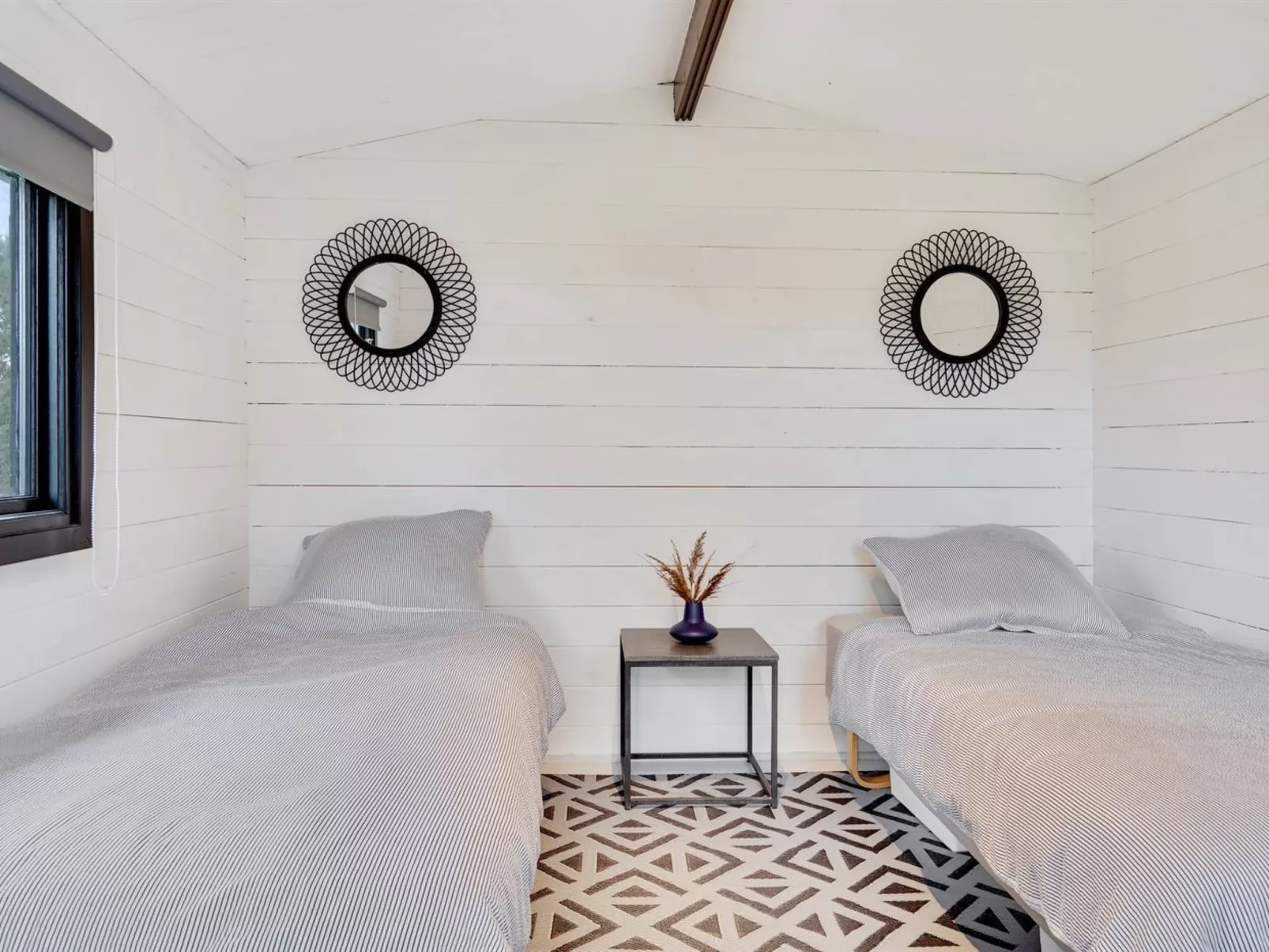 "Corina" - 100m from the sea-Inside