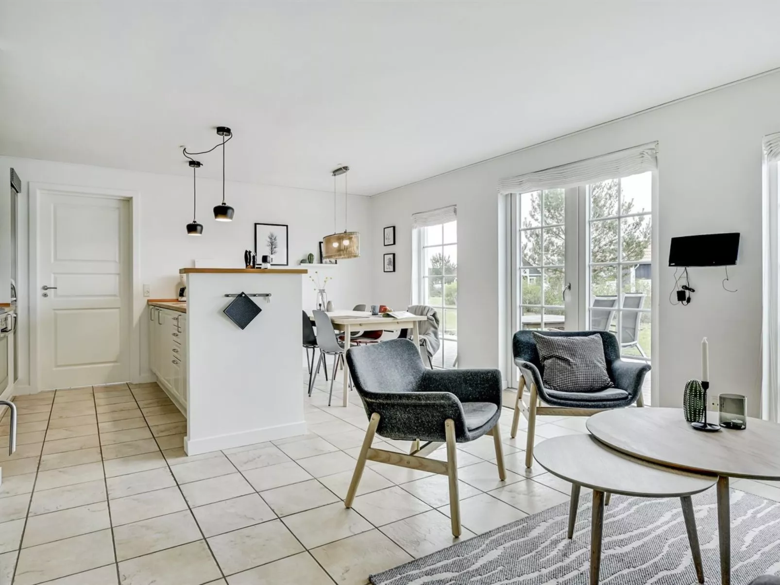 "Bleike" - 250m from the sea-Inside