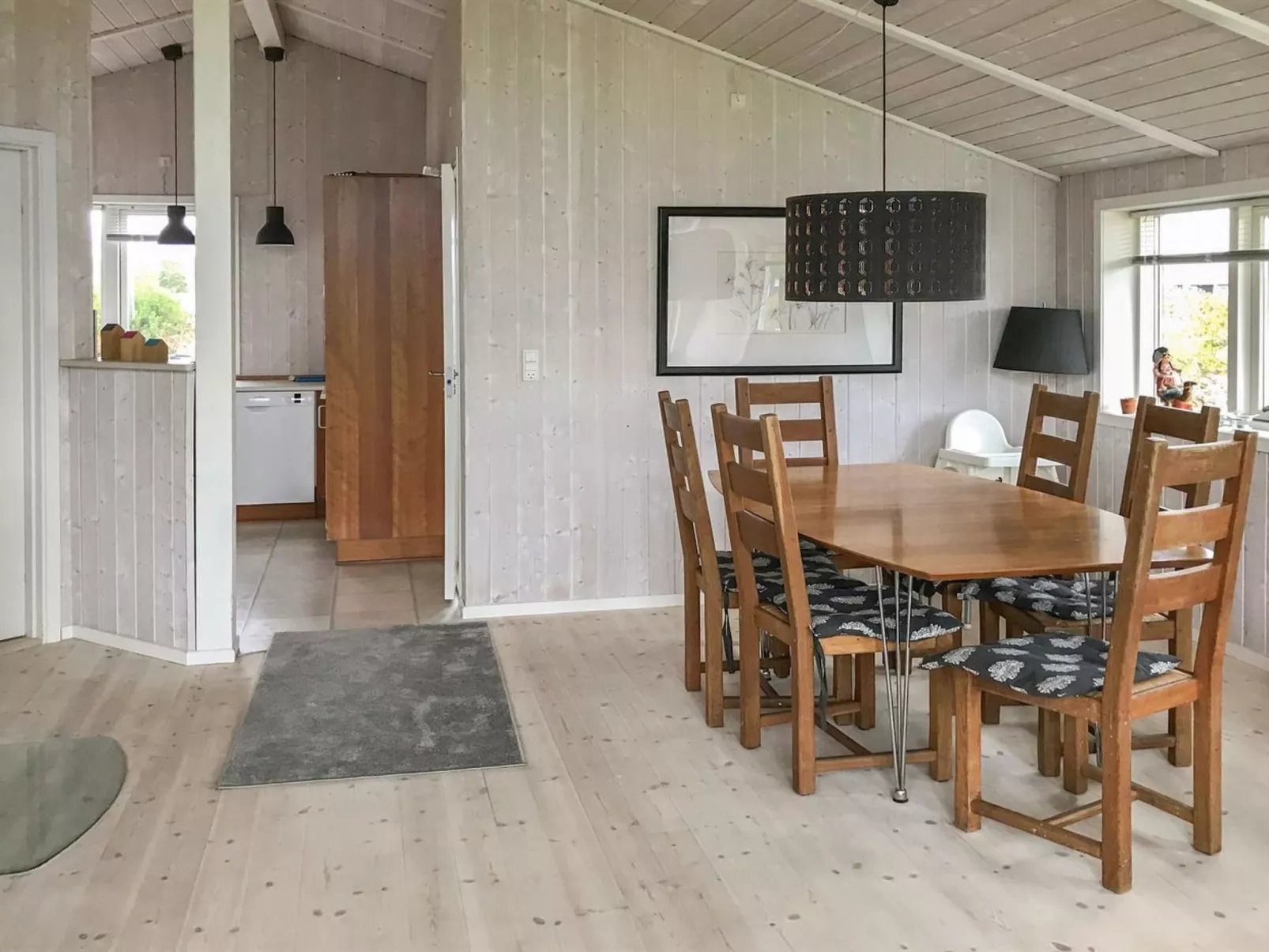 "Birtir" - 1.2km from the sea-Inside