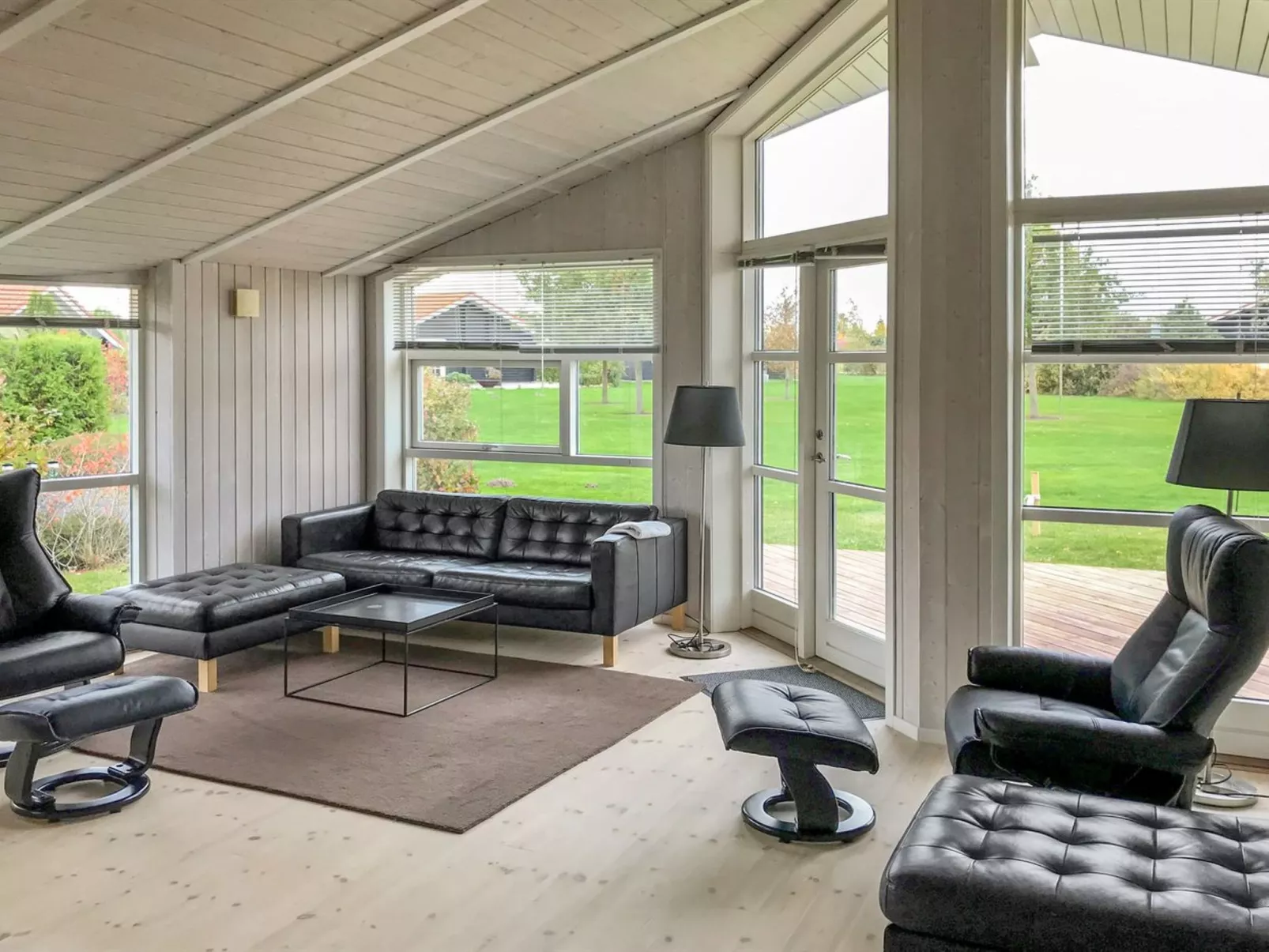 "Birtir" - 1.2km from the sea-Inside