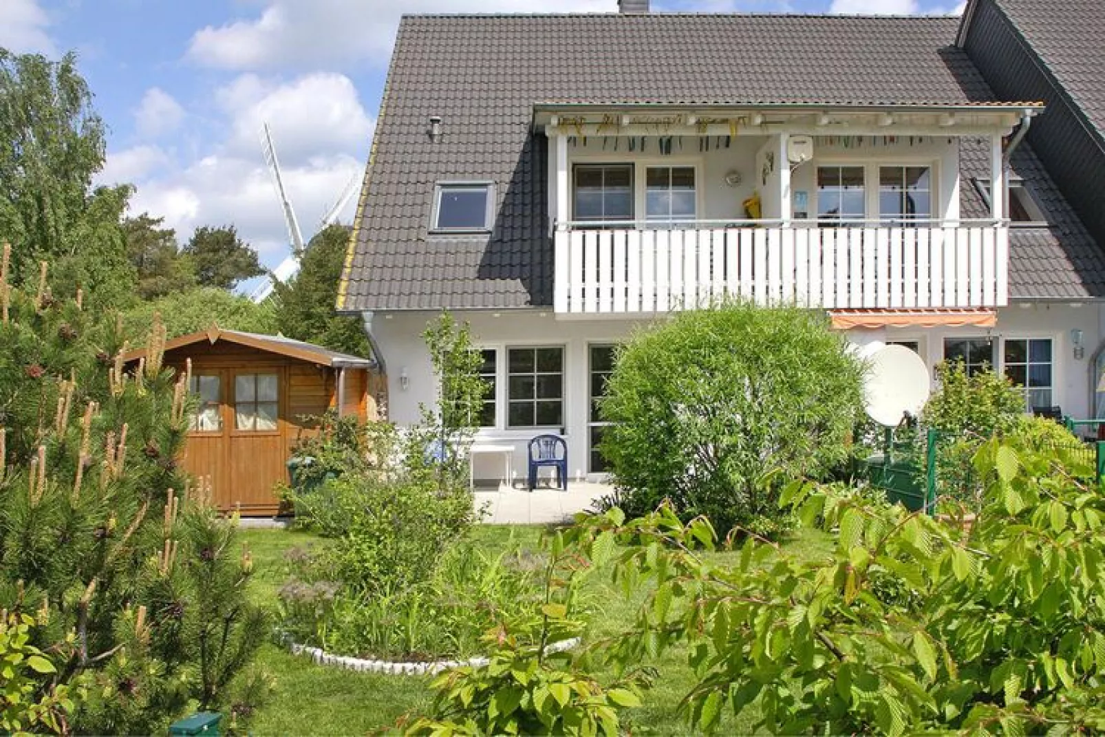 Trassenheide-Ferienwohnung EG rechts-Exterior summer