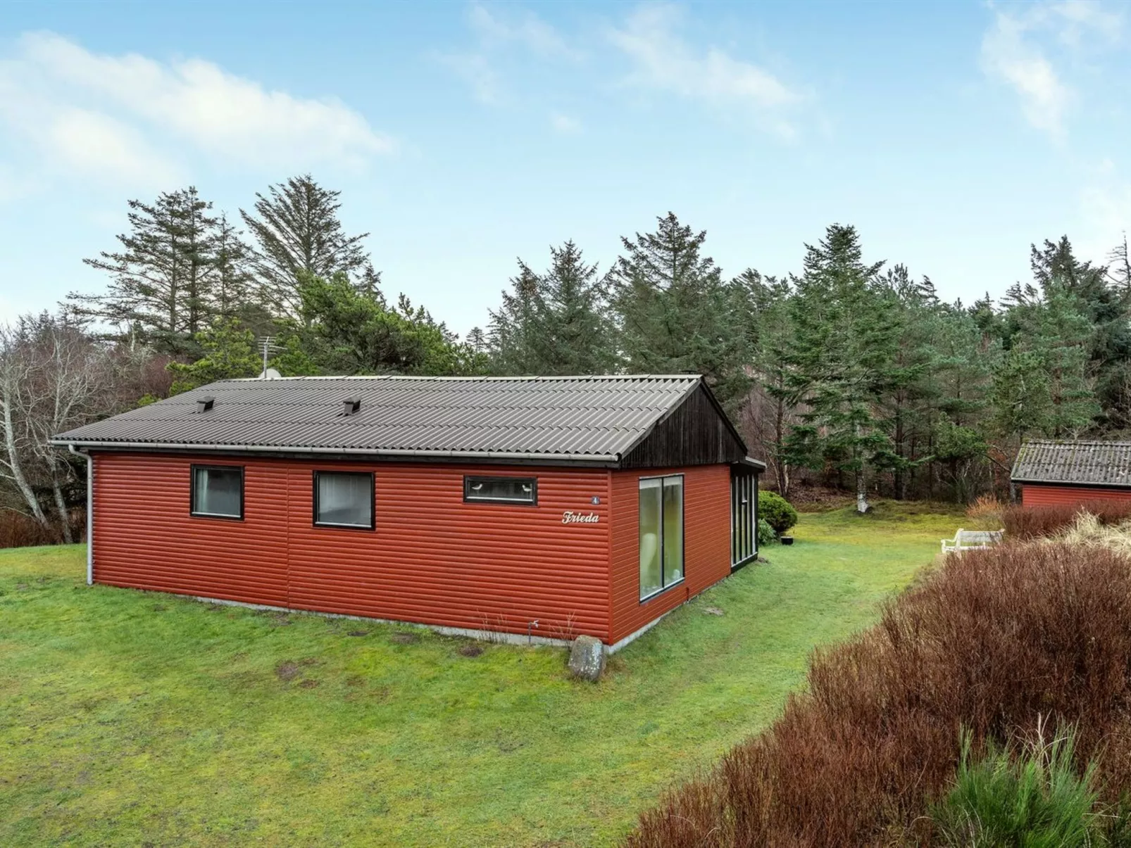 "Lykka" - 950m from the sea-Outside