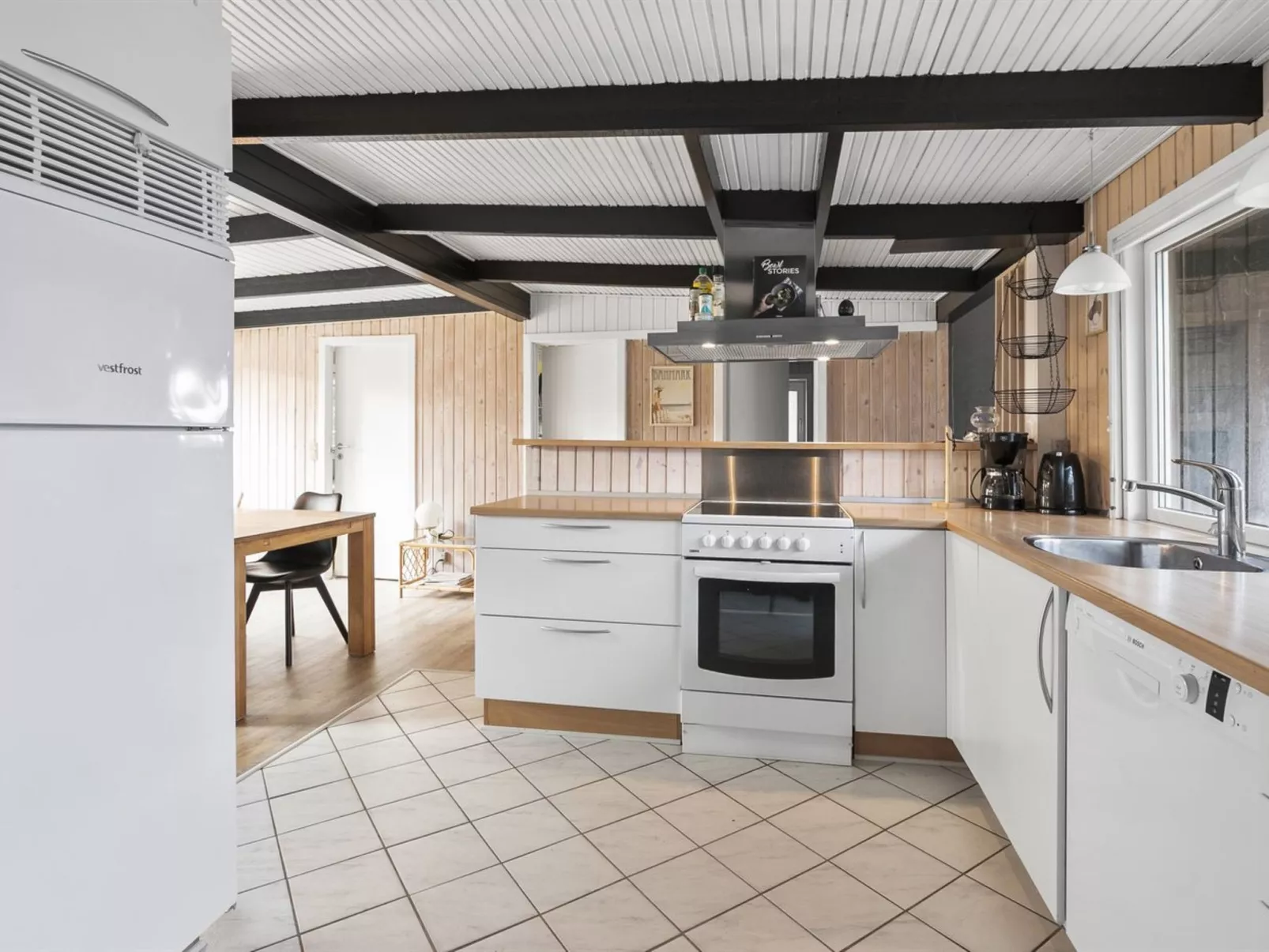 "Finne" - 800m from the sea-Inside