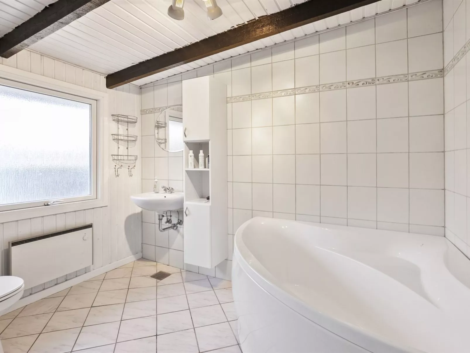 "Finne" - 800m from the sea-Inside