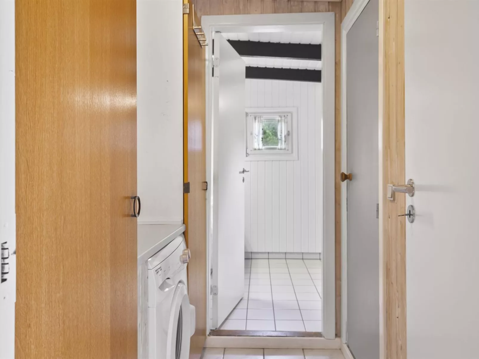 "Finne" - 800m from the sea-Inside