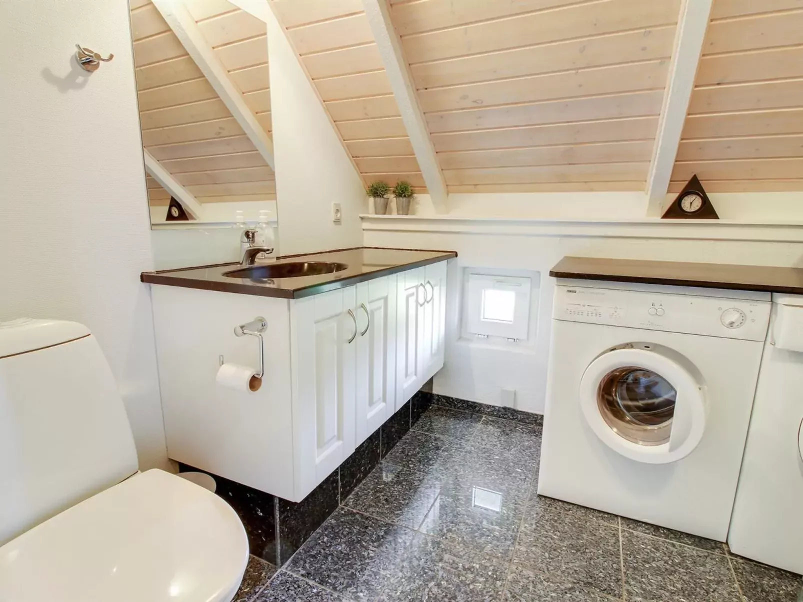 "Franciska" - 800m from the sea-Inside